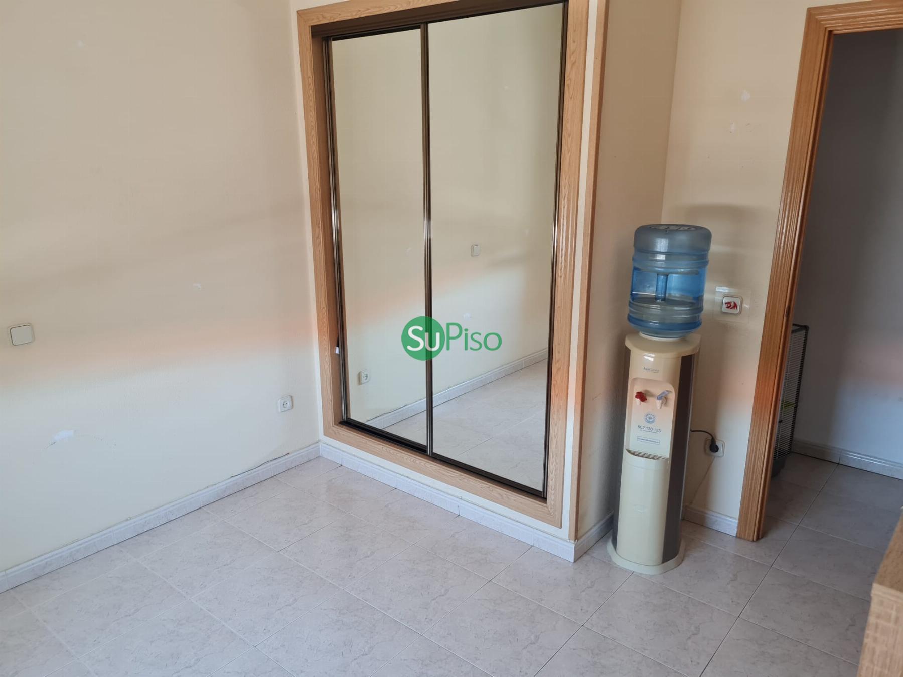 For sale of chalet in Yeles