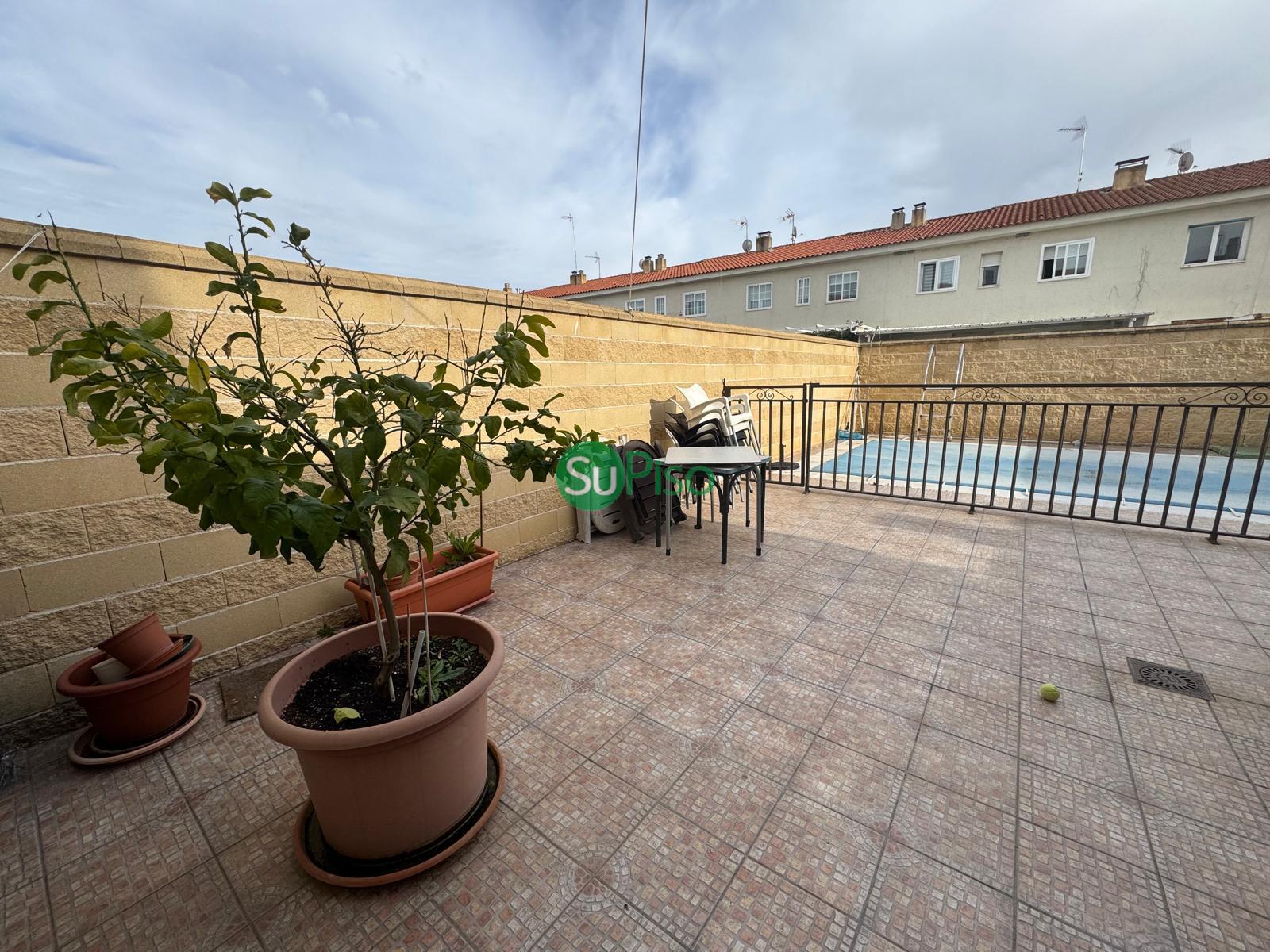 For sale of chalet in Yeles