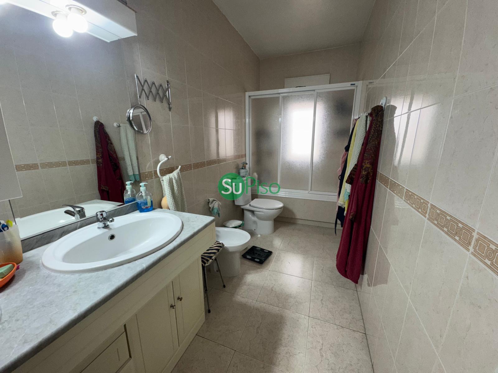 For sale of chalet in Yeles