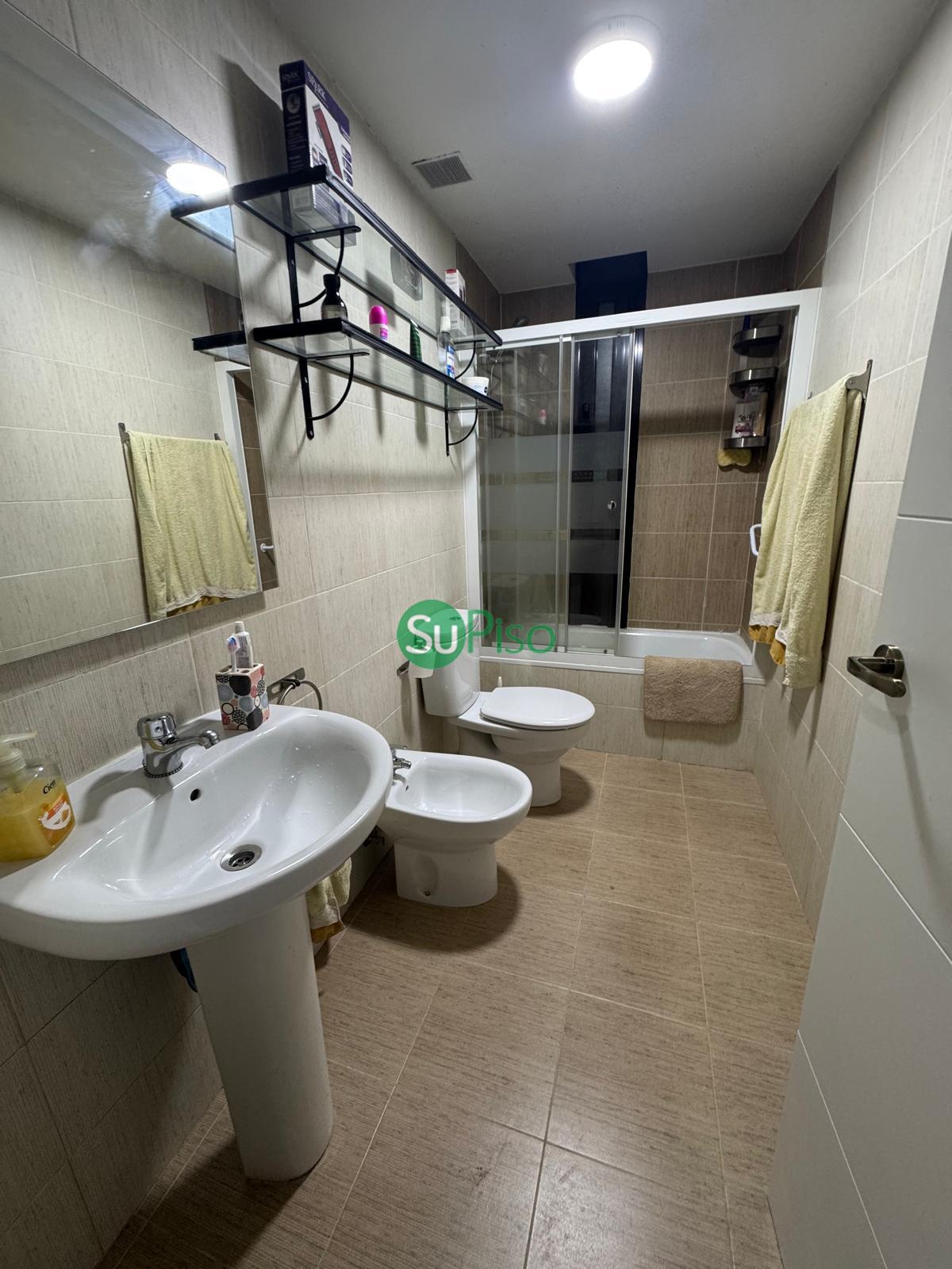 Venta de piso en Yuncler