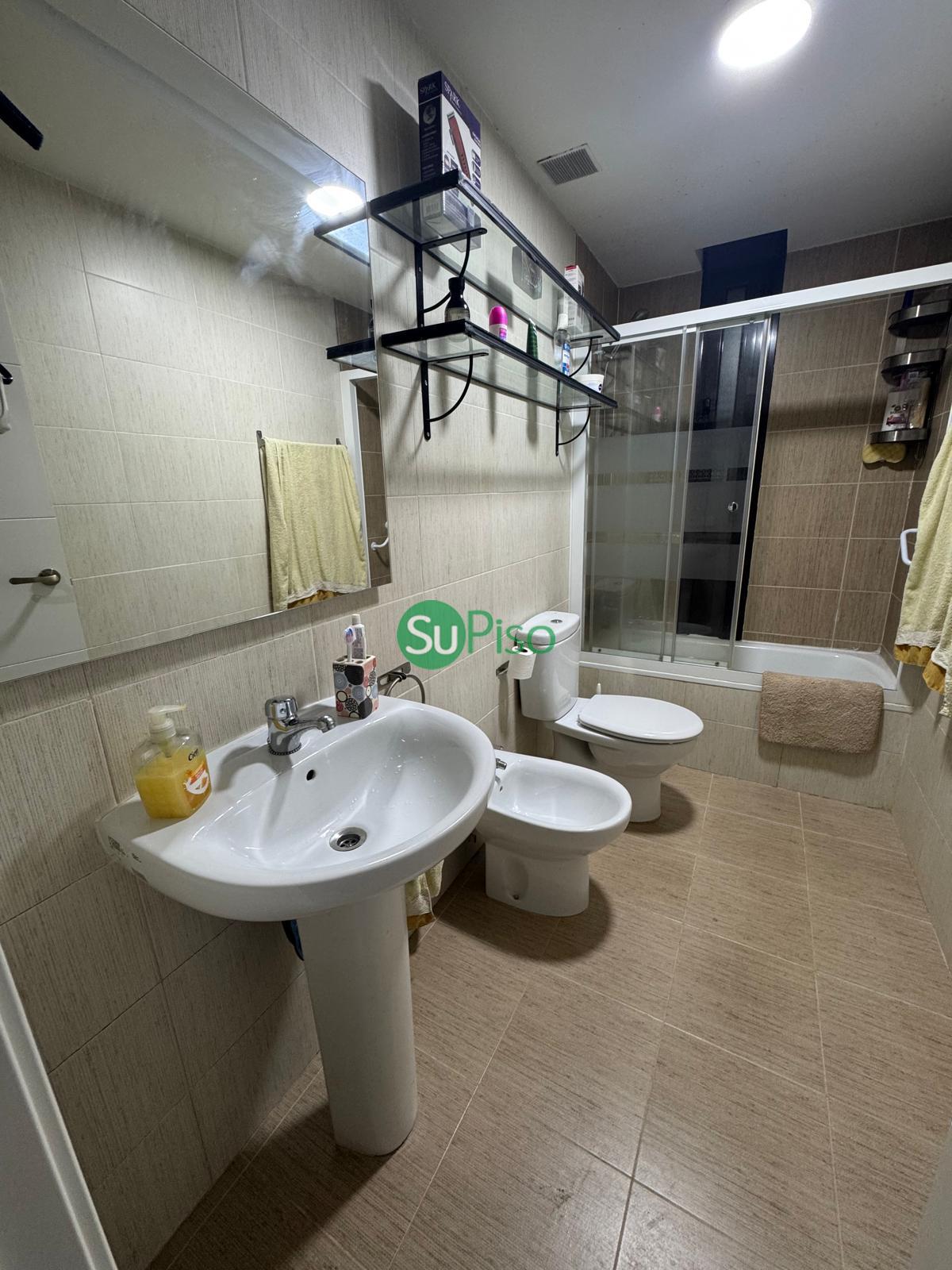 Venta de piso en Yuncler