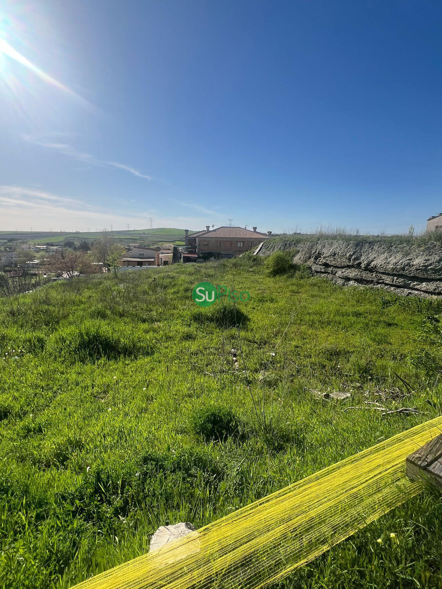 For sale of land in Yeles