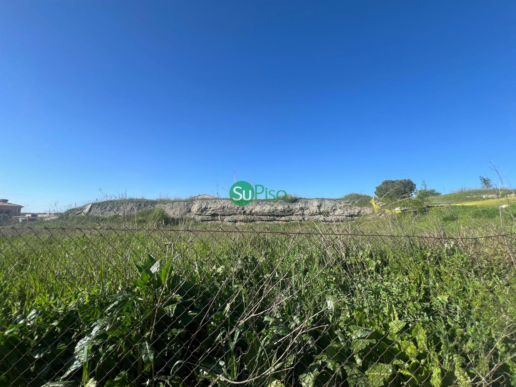 For sale of land in Yeles
