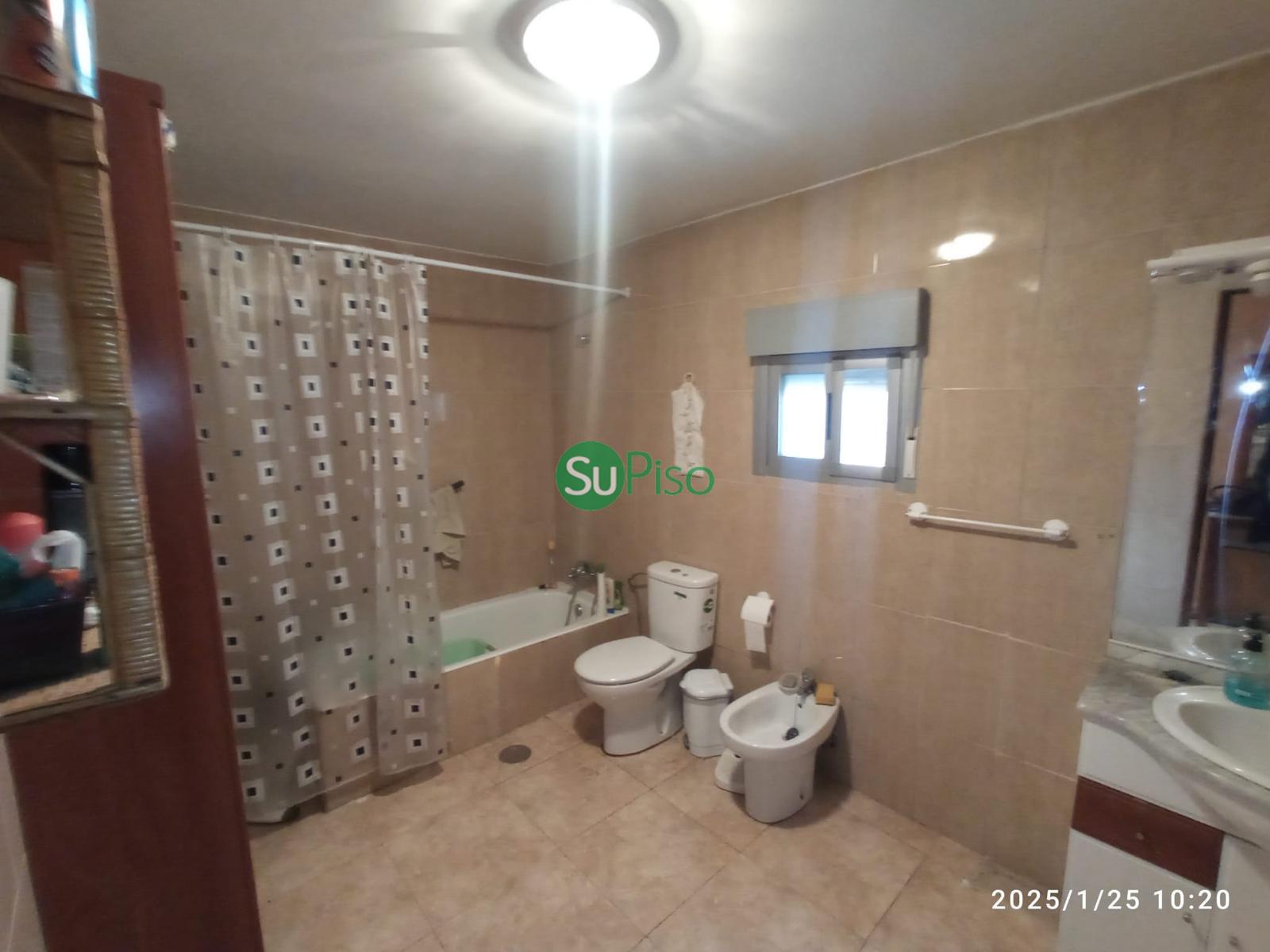 Venta de chalet en Yeles