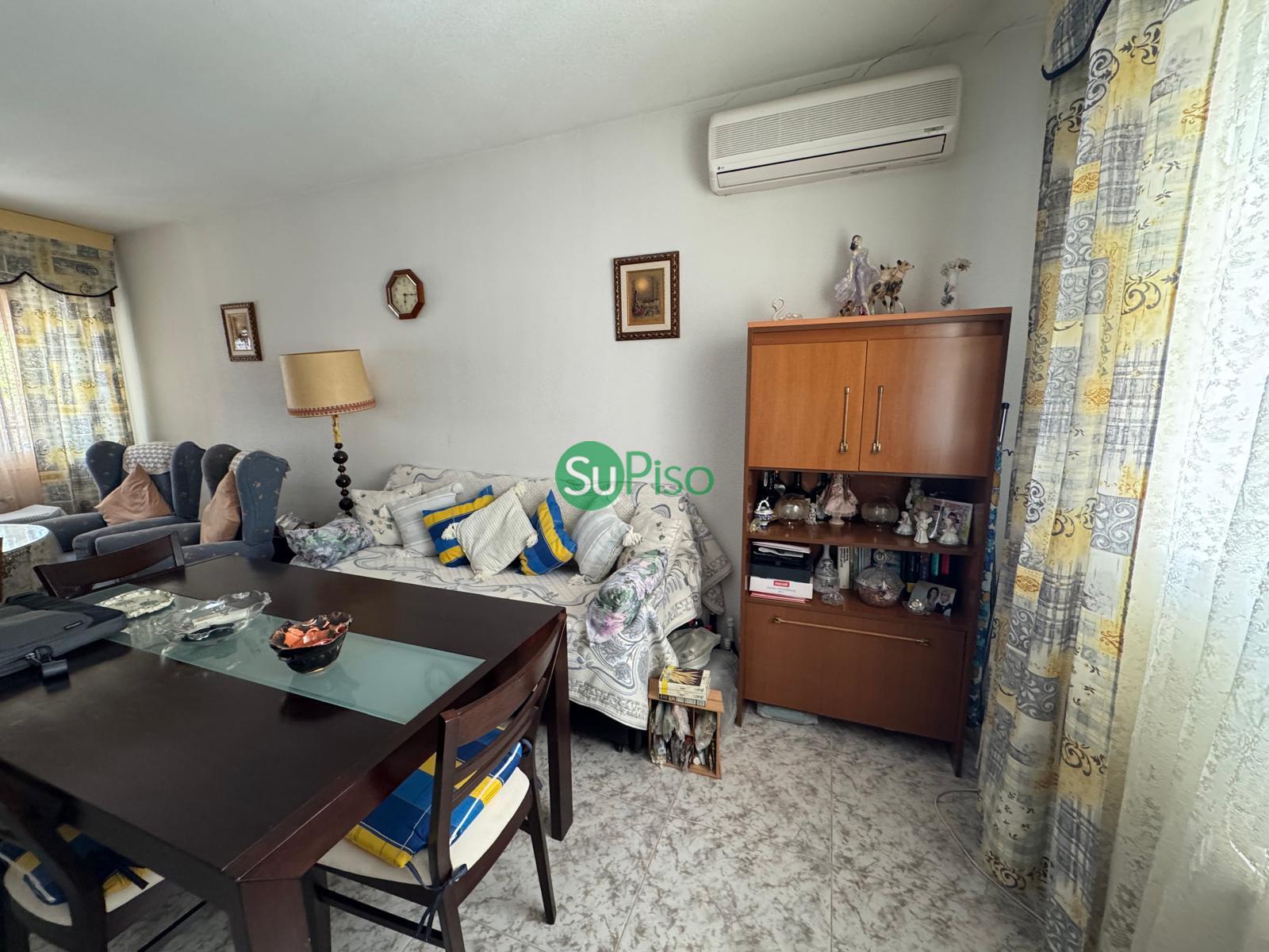 For sale of house in Cedillo del Condado