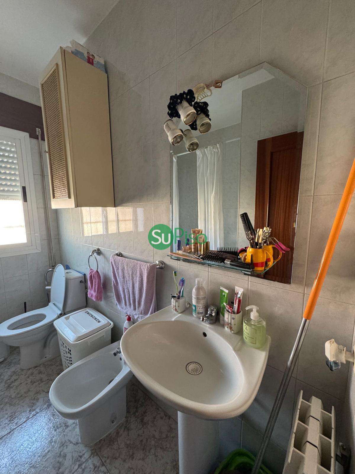 For sale of house in Cedillo del Condado