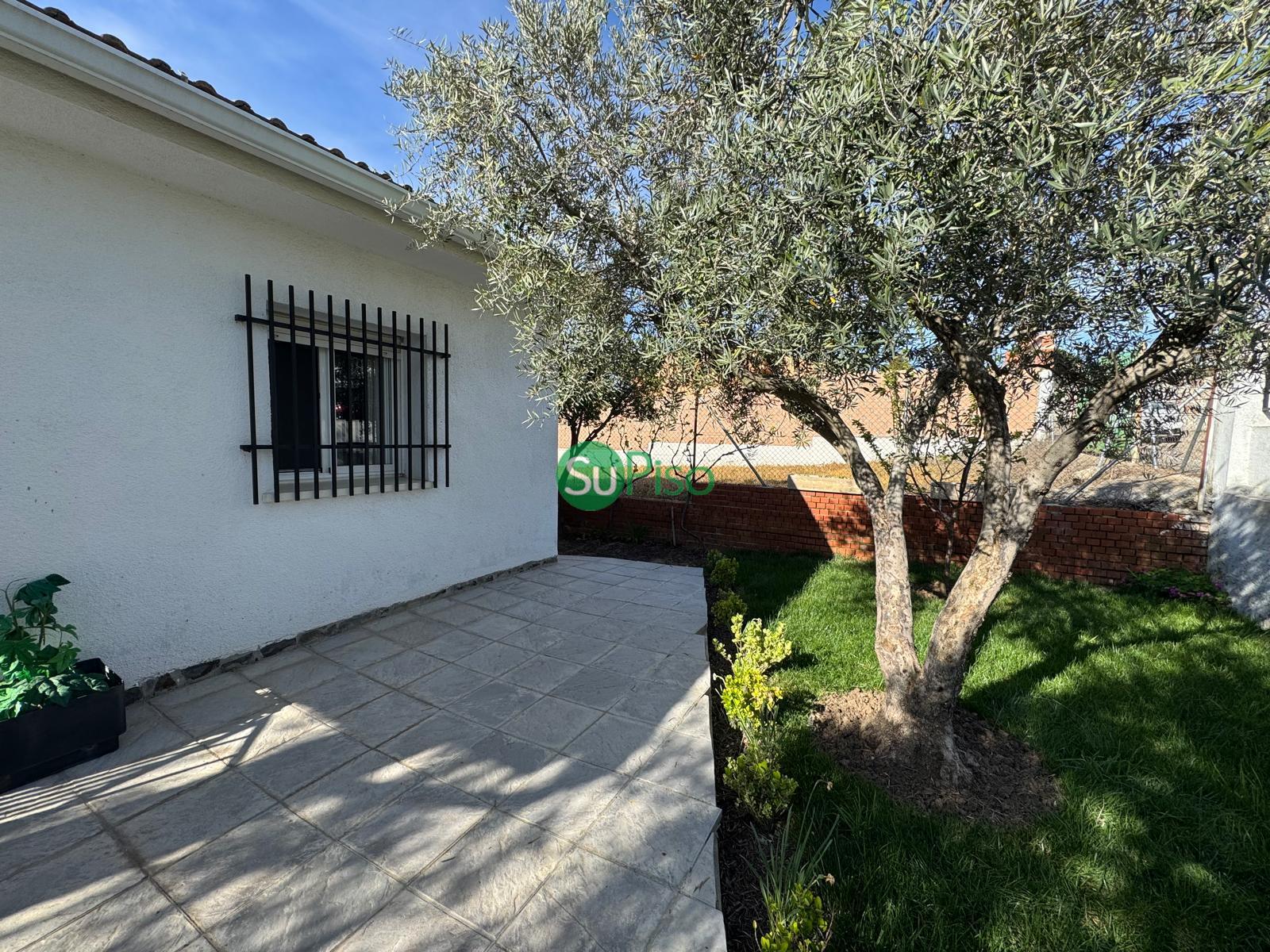 For sale of house in Cedillo del Condado