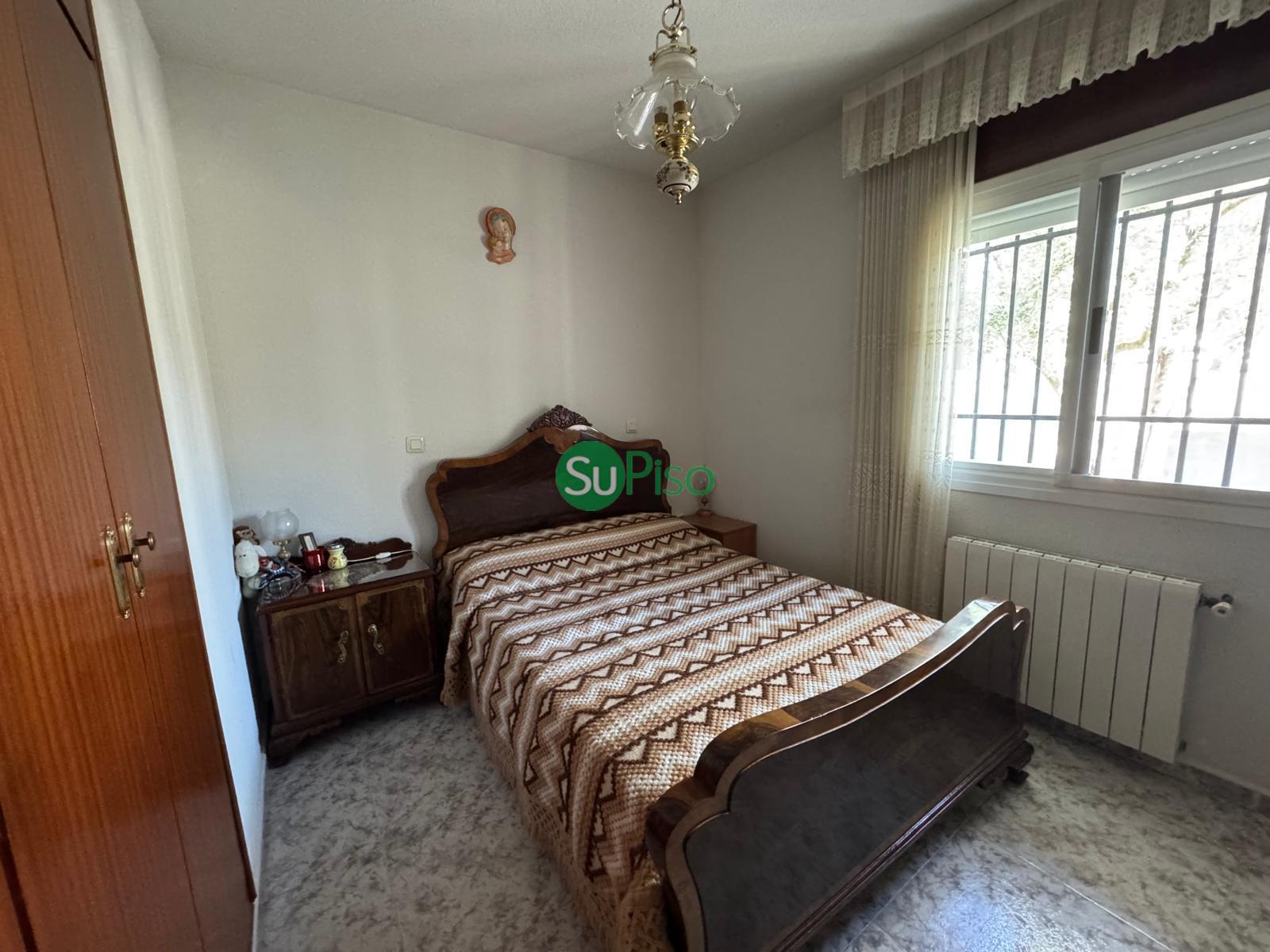 For sale of house in Cedillo del Condado