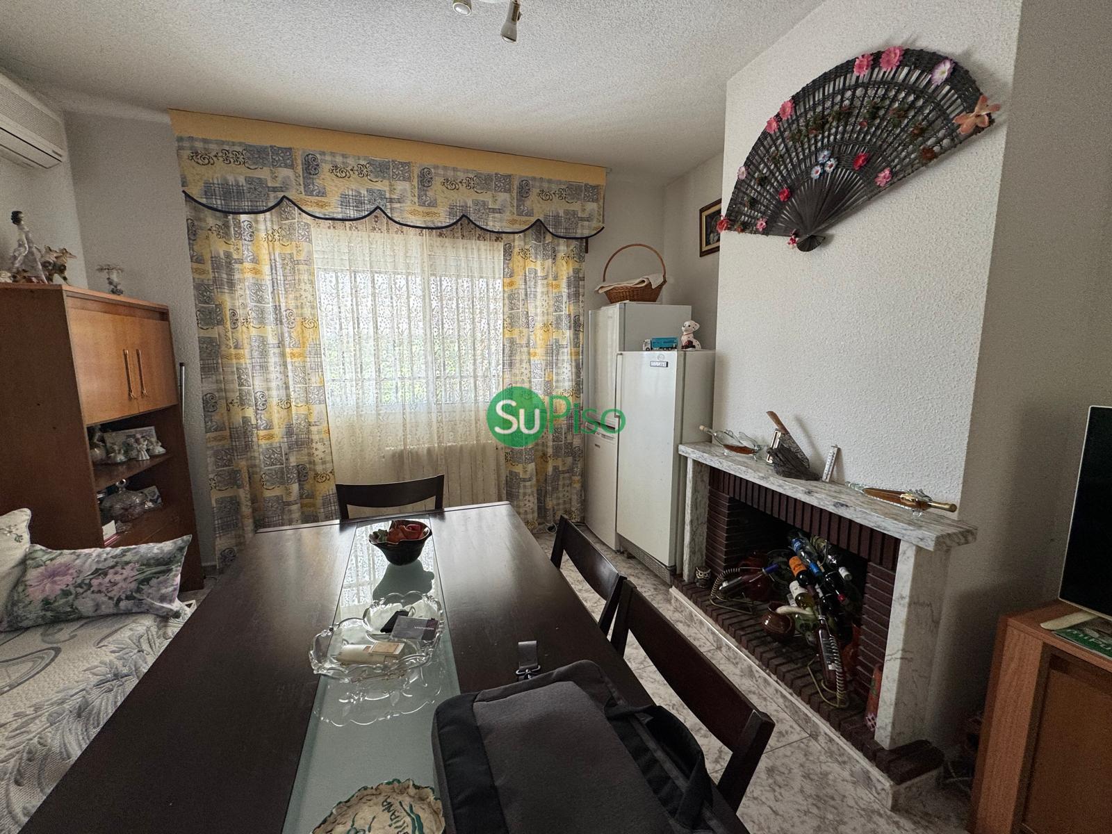 For sale of house in Cedillo del Condado