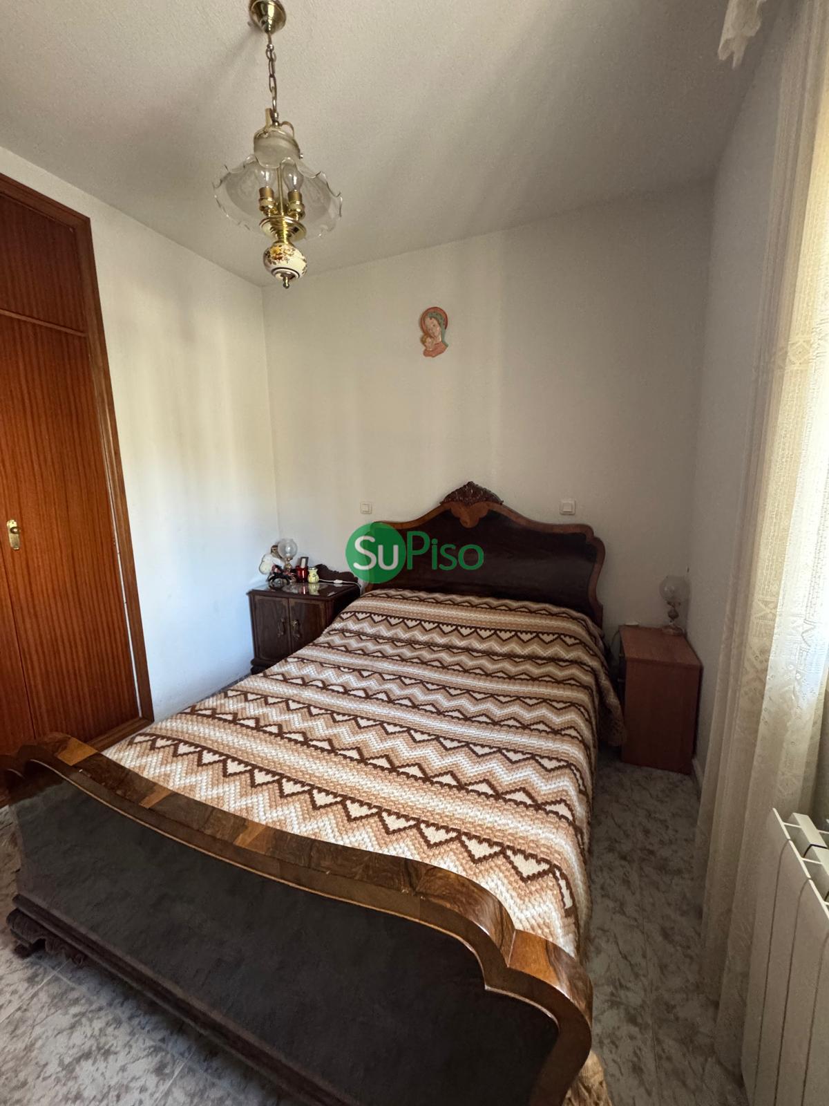 For sale of house in Cedillo del Condado