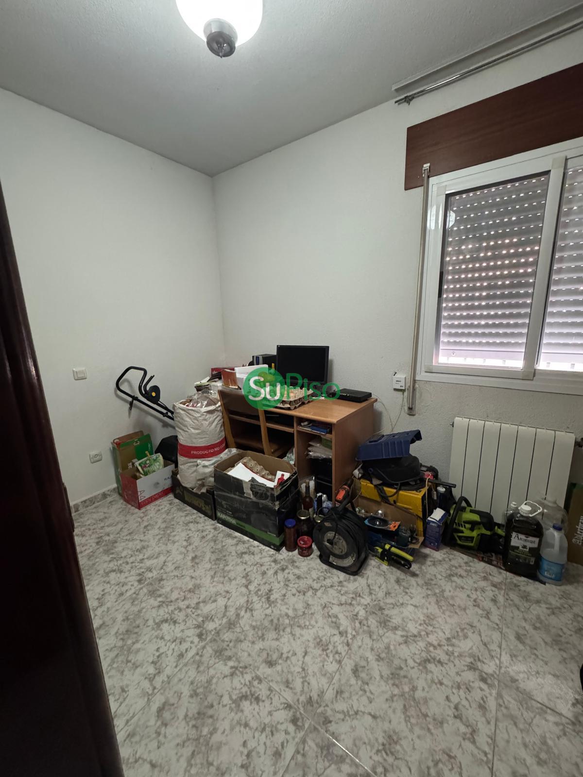 For sale of house in Cedillo del Condado