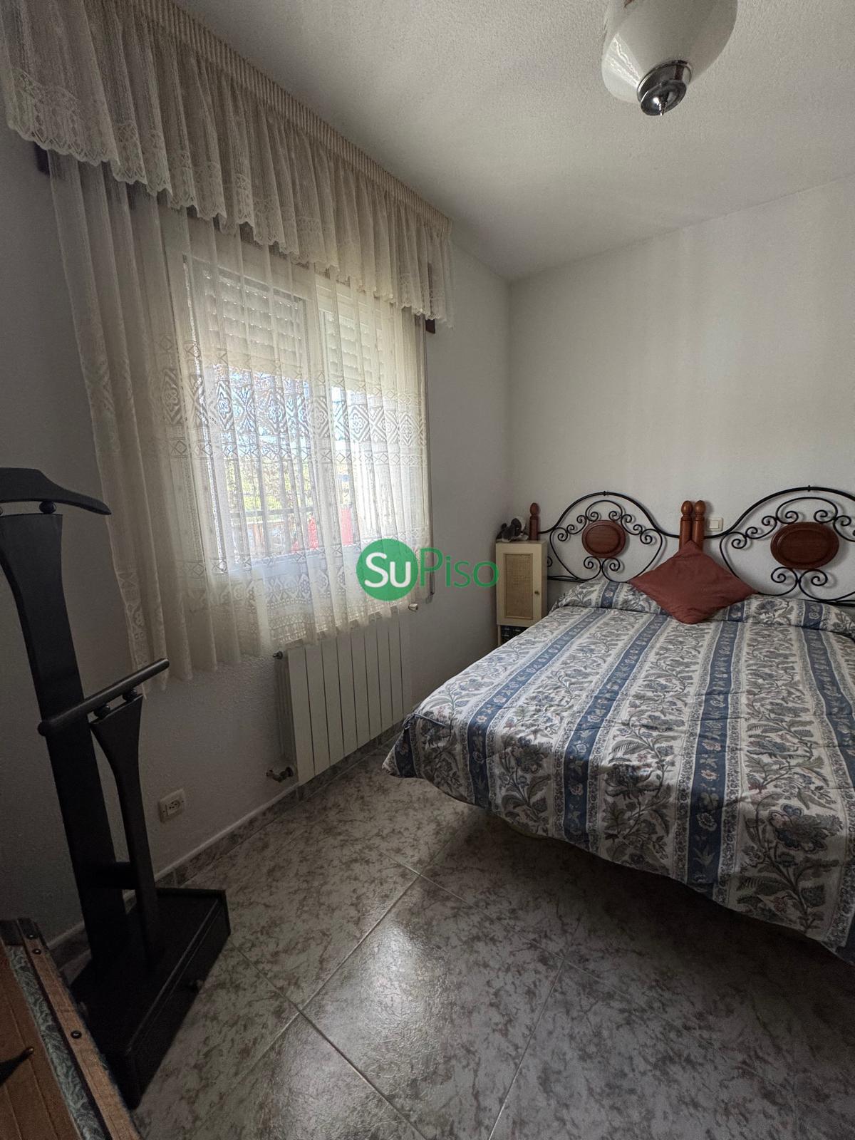 For sale of house in Cedillo del Condado