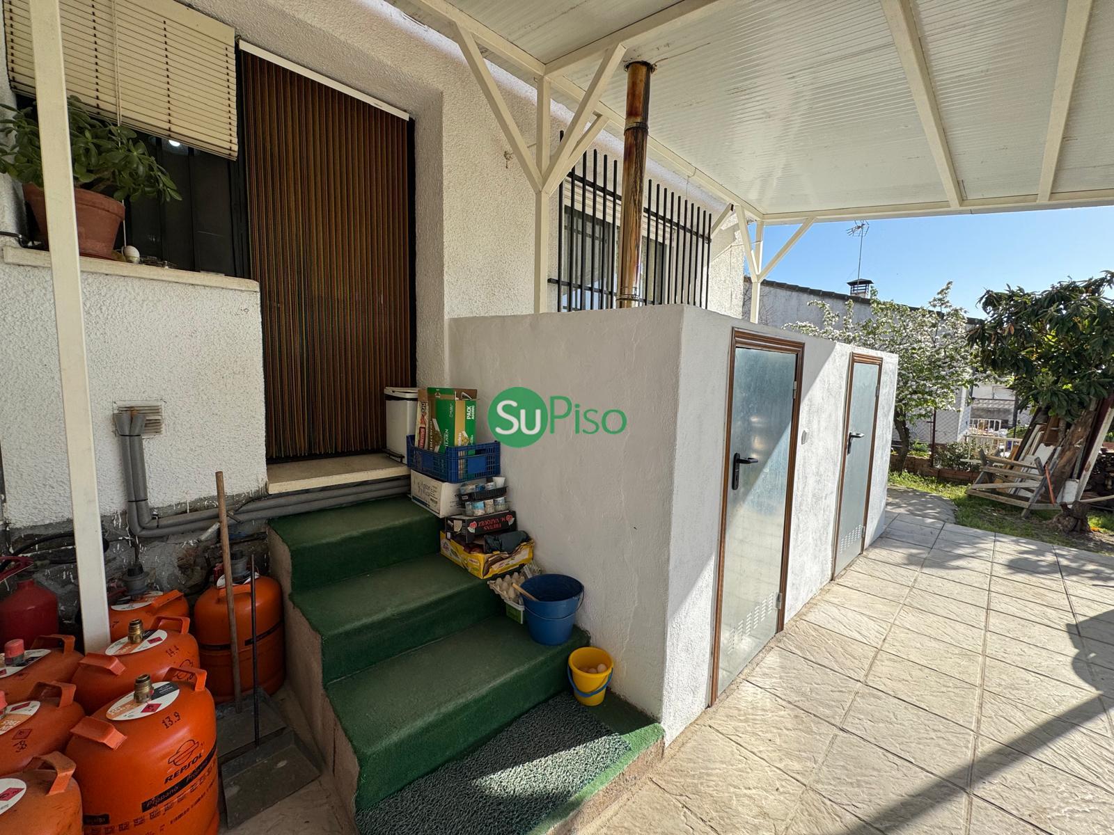 For sale of house in Cedillo del Condado