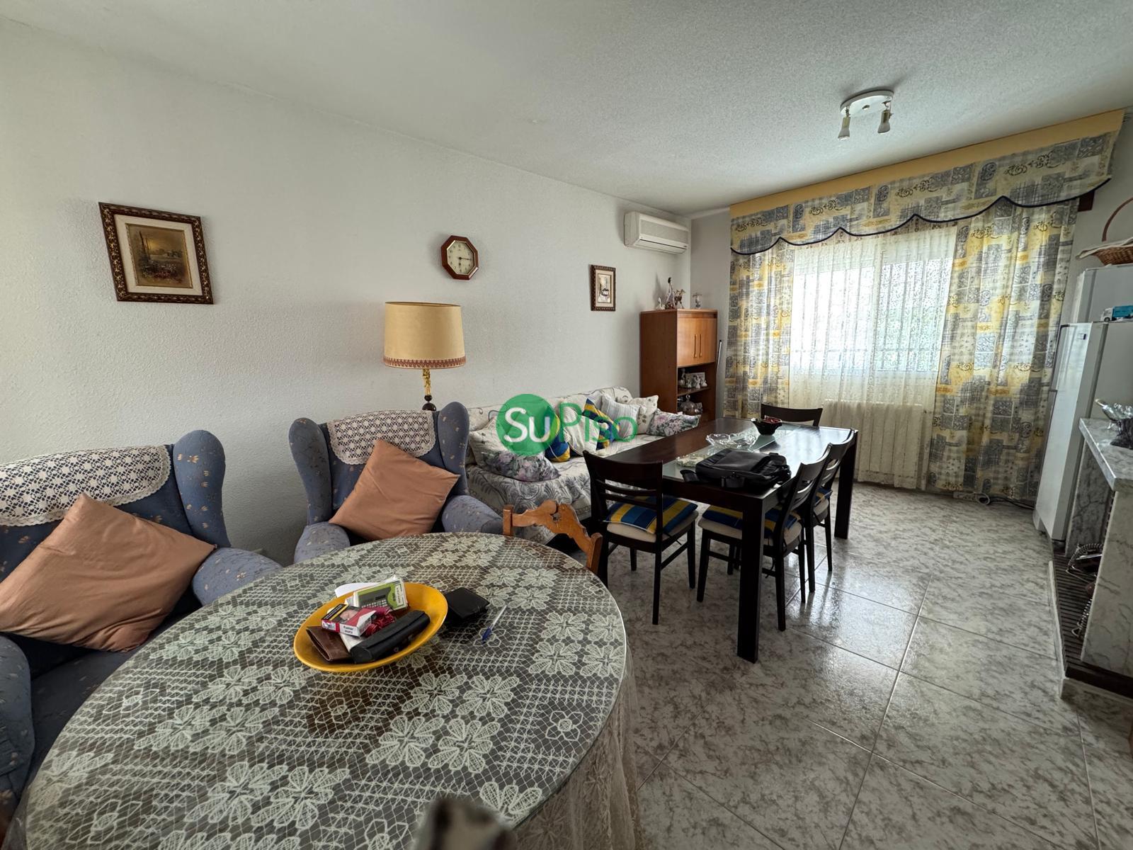 For sale of house in Cedillo del Condado
