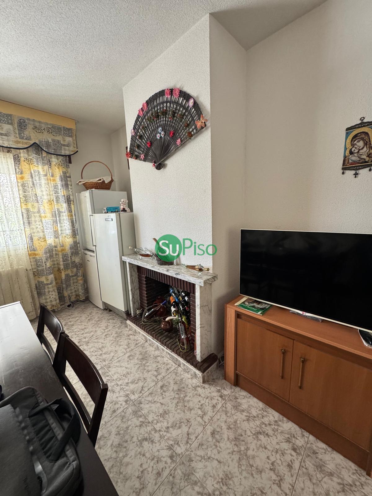 For sale of house in Cedillo del Condado
