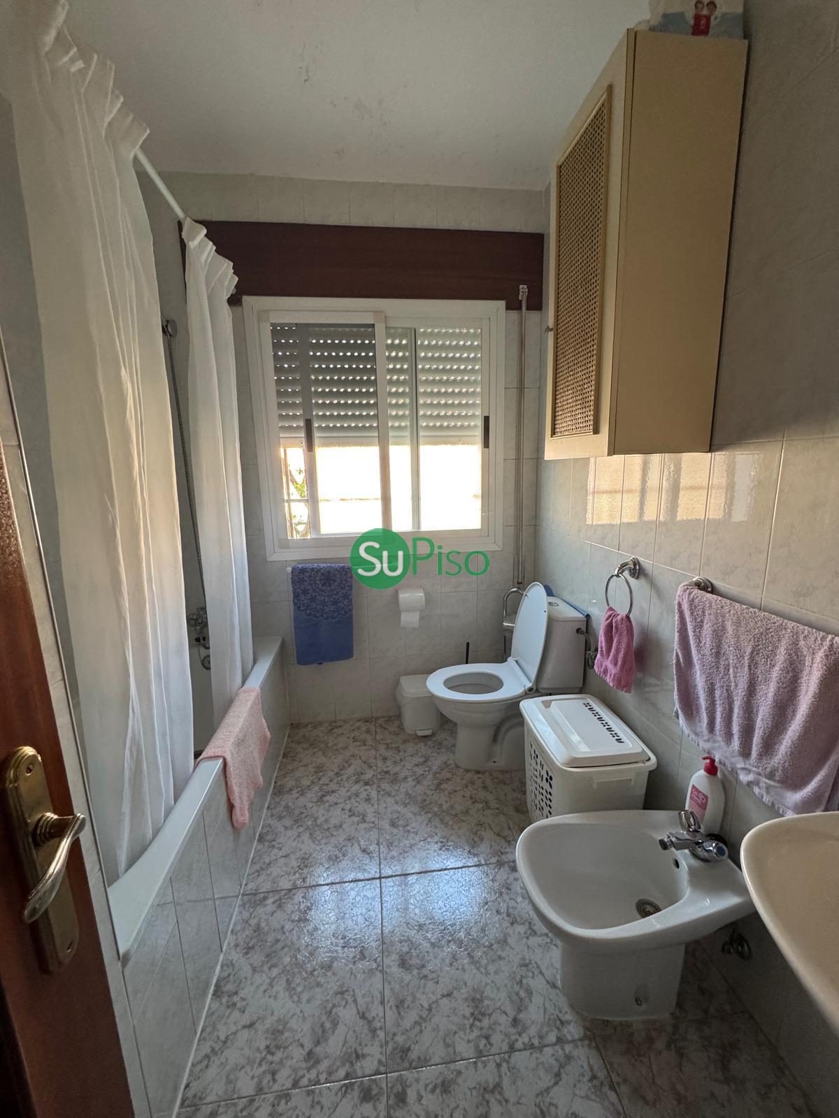 For sale of house in Cedillo del Condado