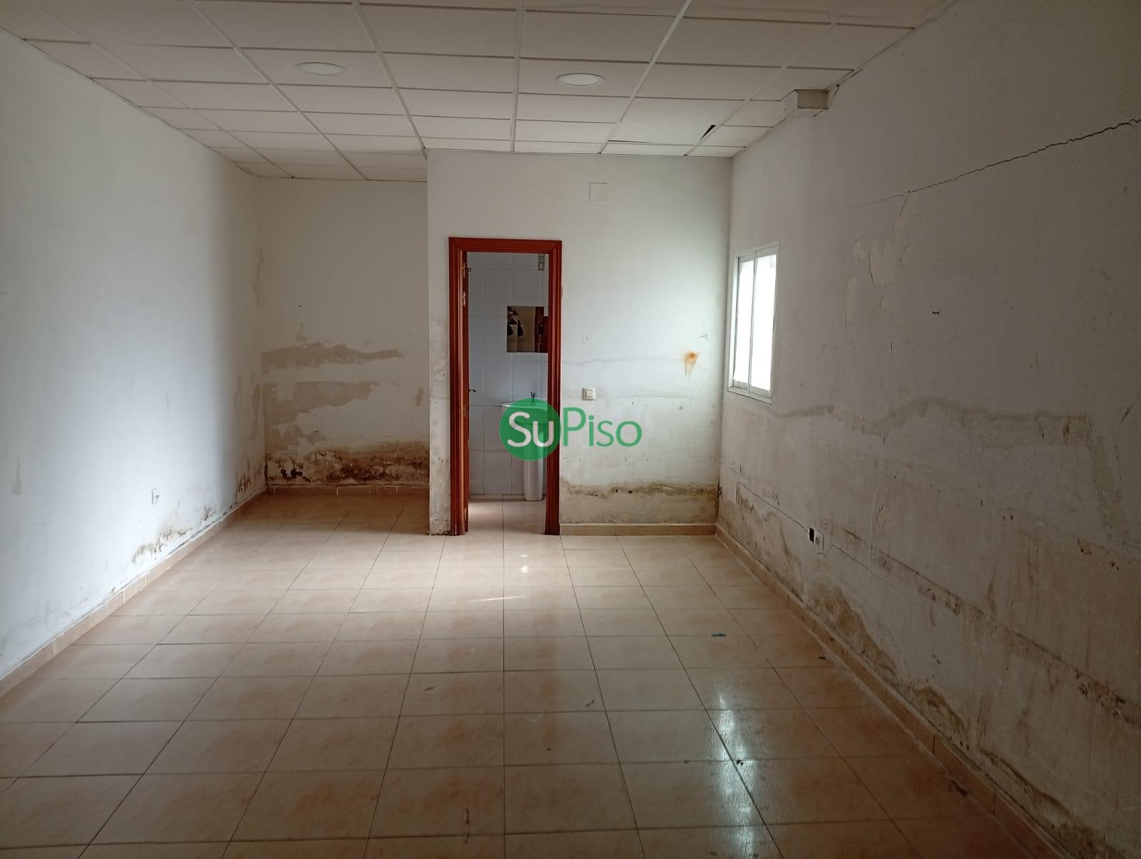 For sale of industrial plant/warehouse in Yeles