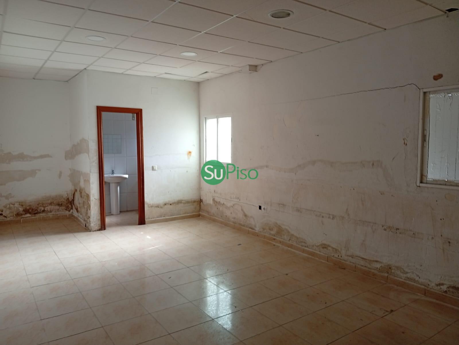 For sale of industrial plant/warehouse in Yeles