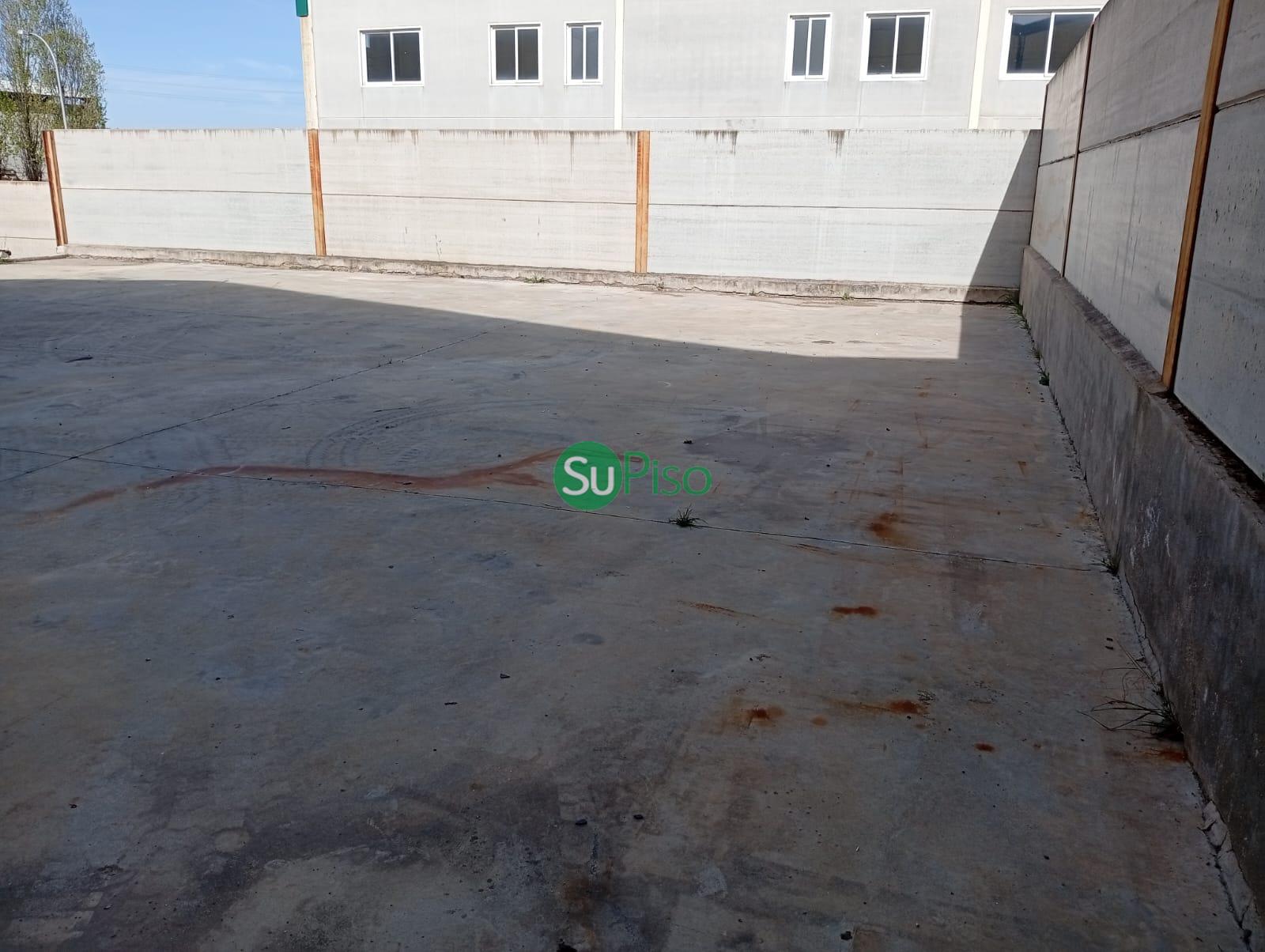 For sale of industrial plant/warehouse in Yeles