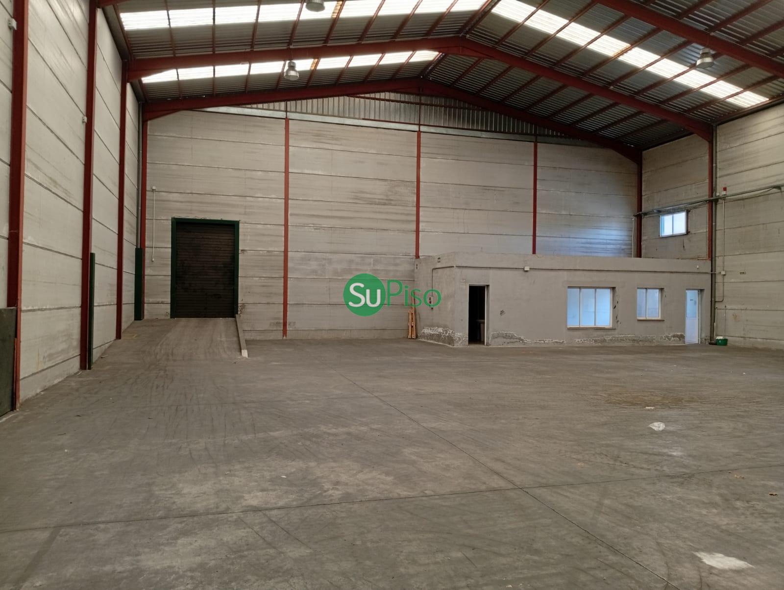 For sale of industrial plant/warehouse in Yeles