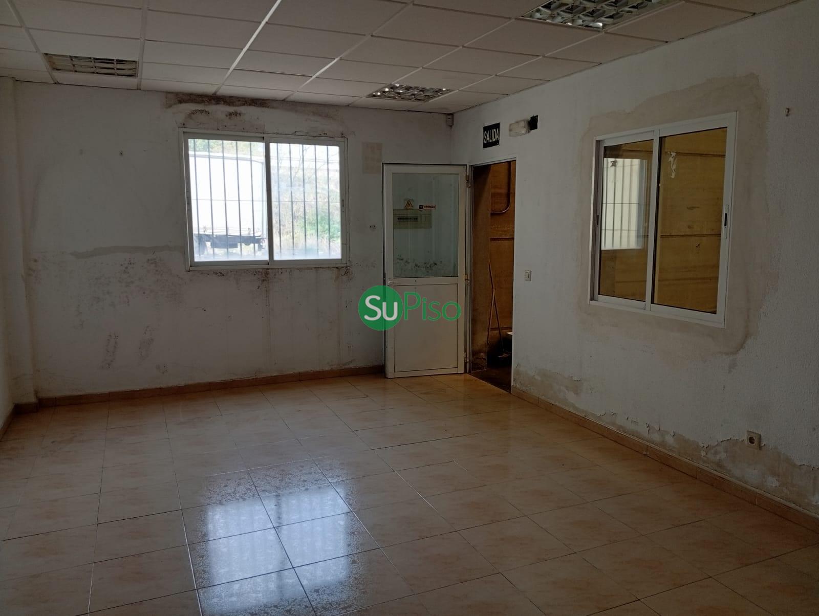 For sale of industrial plant/warehouse in Yeles