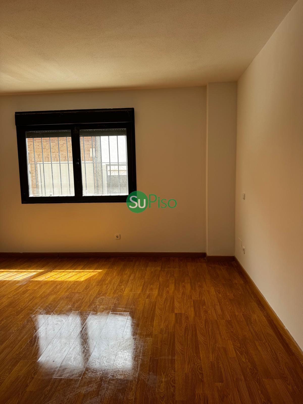 For sale of flat in Fuensalida