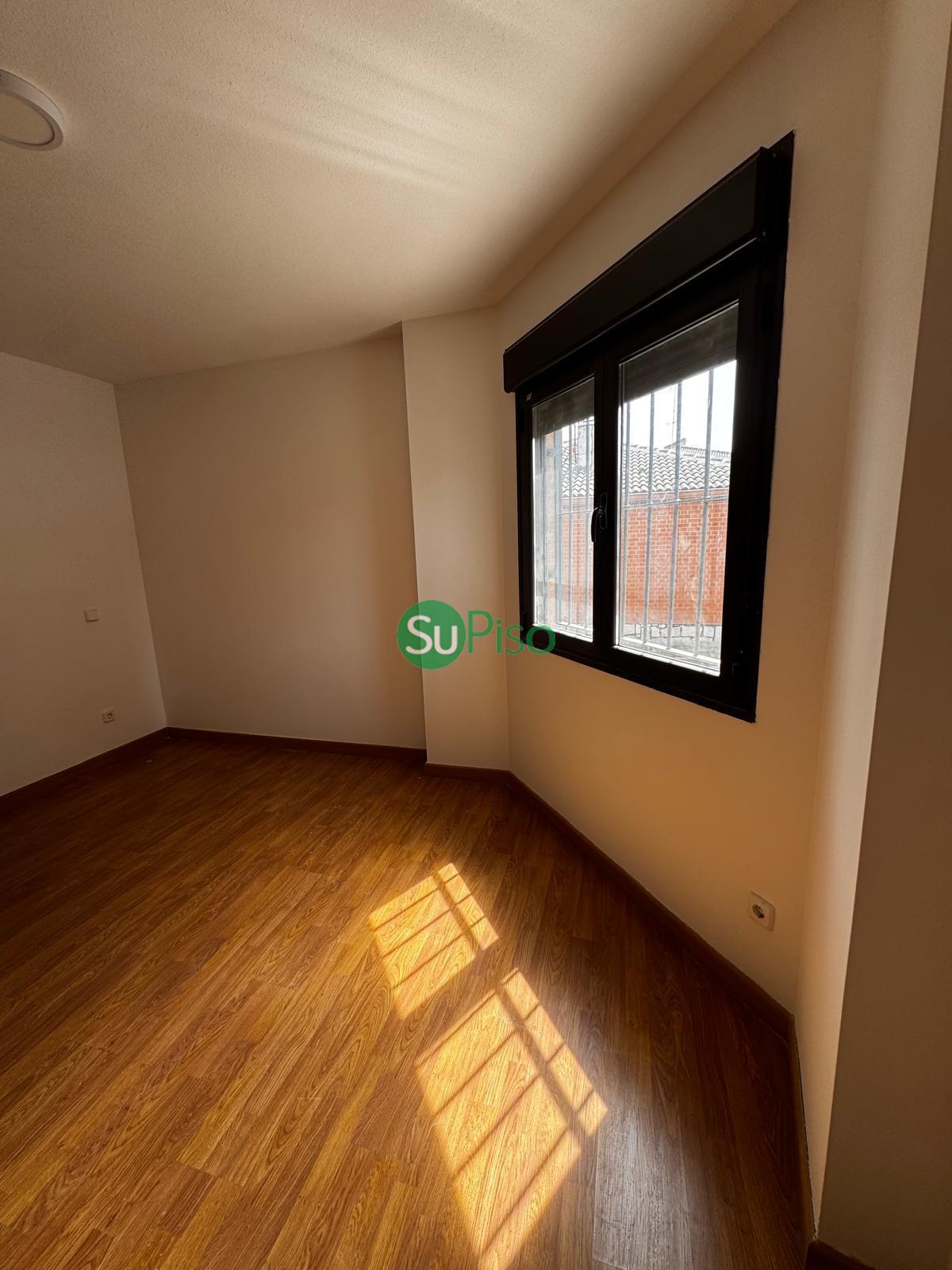For sale of flat in Fuensalida