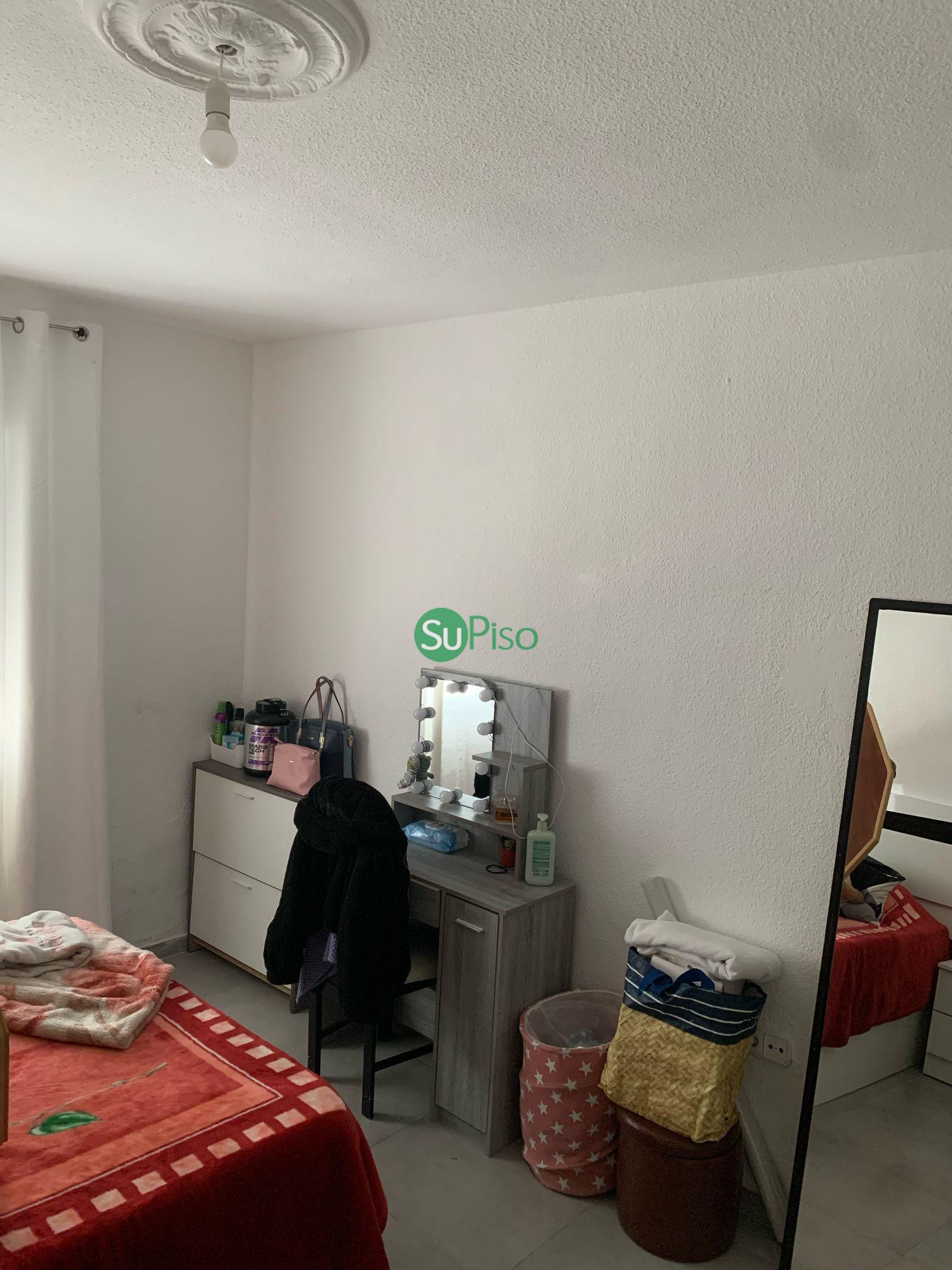 For sale of flat in Yuncler