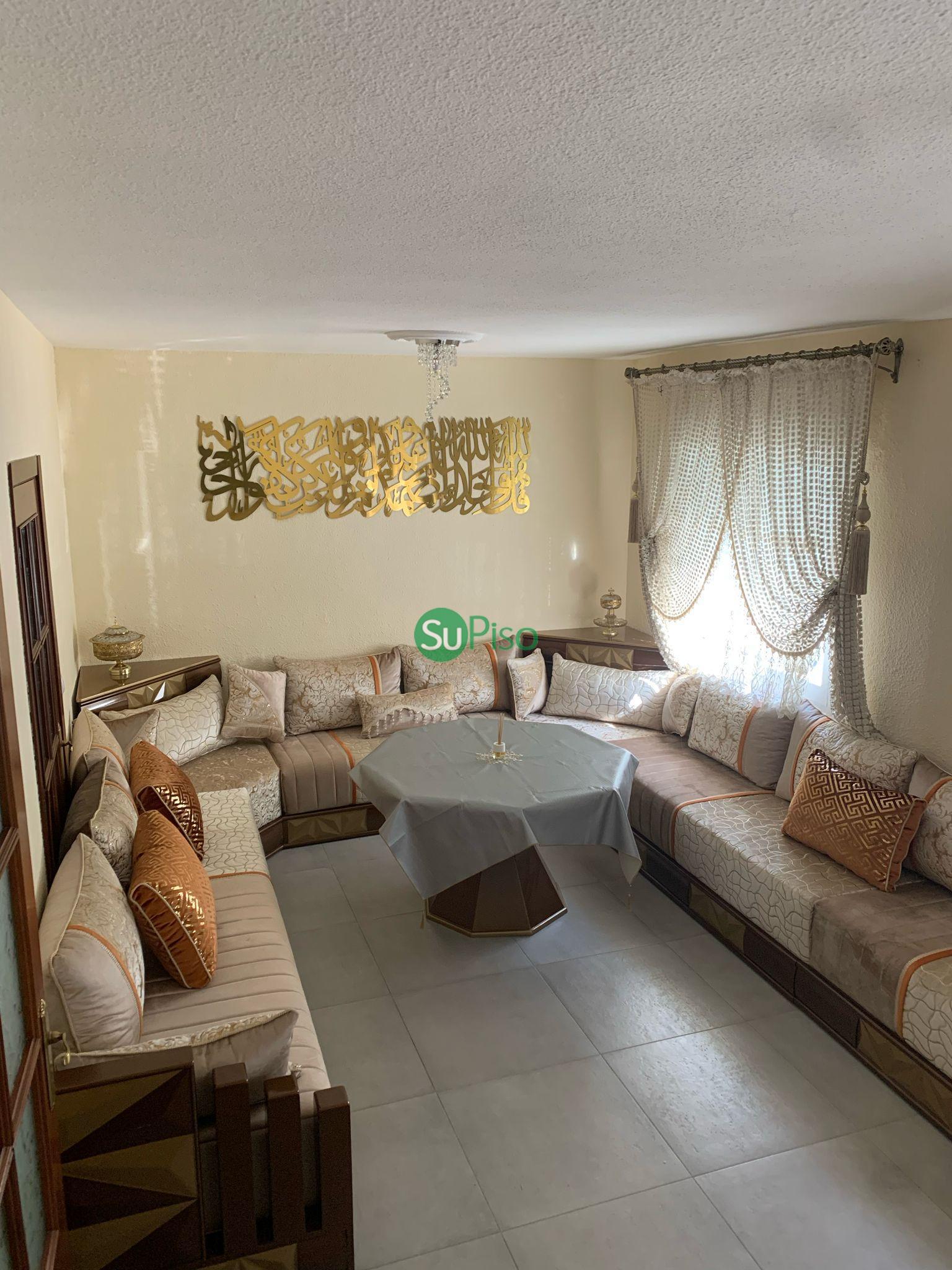For sale of flat in Yuncler