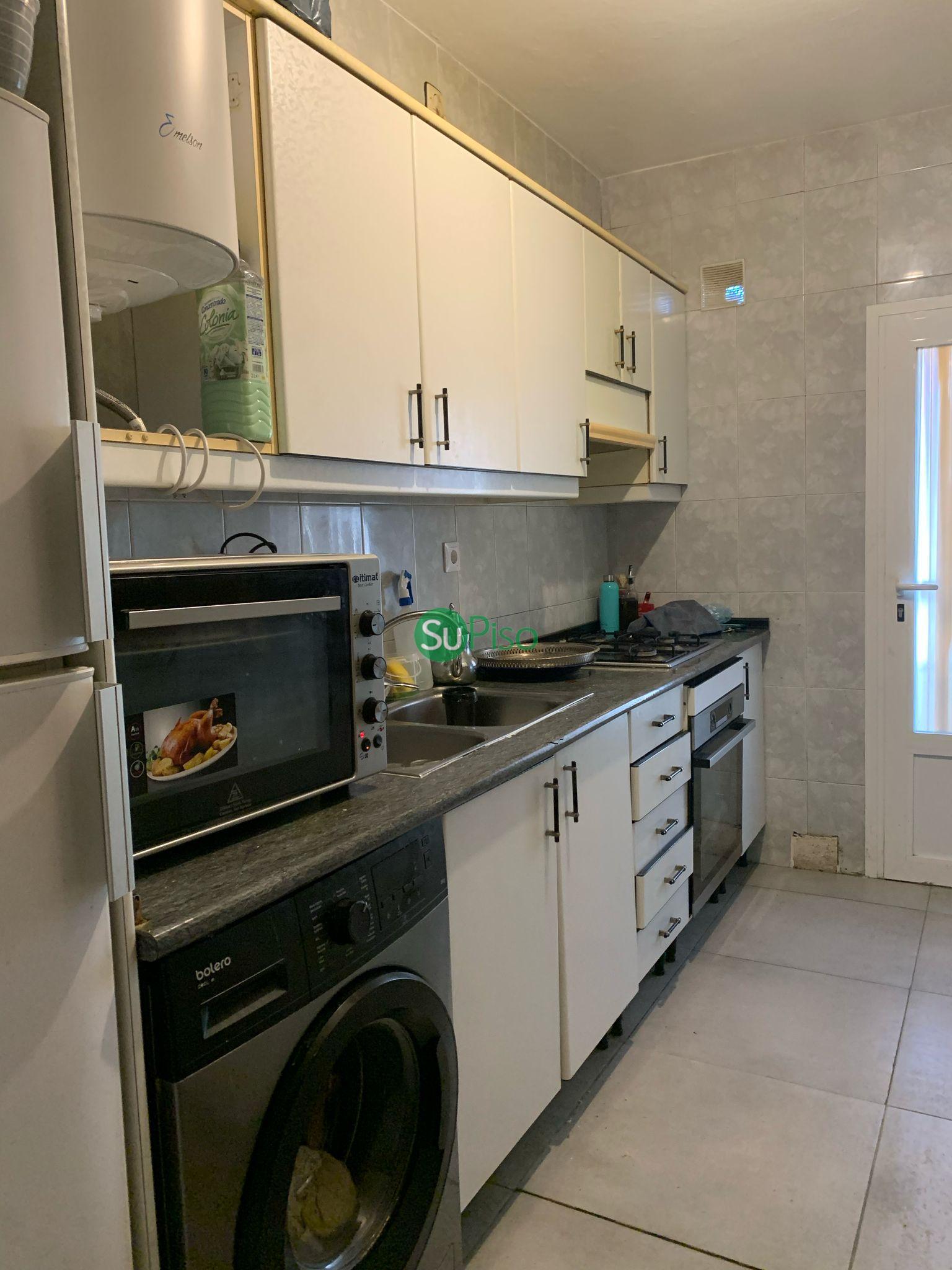 For sale of flat in Yuncler