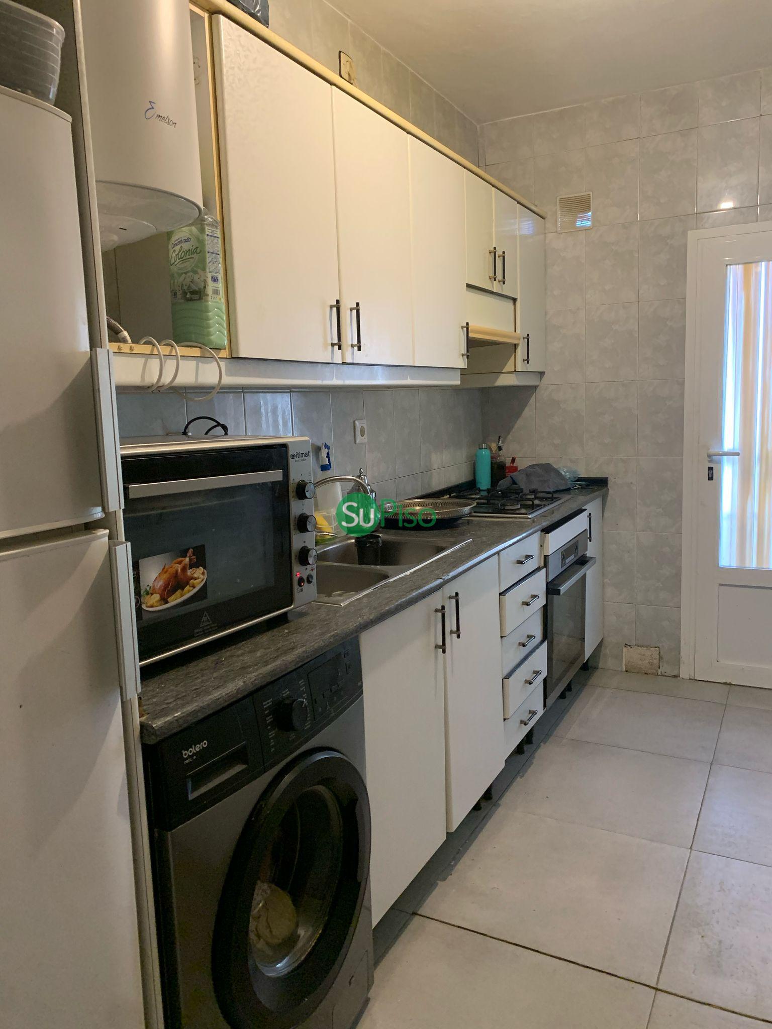 For sale of flat in Yuncler