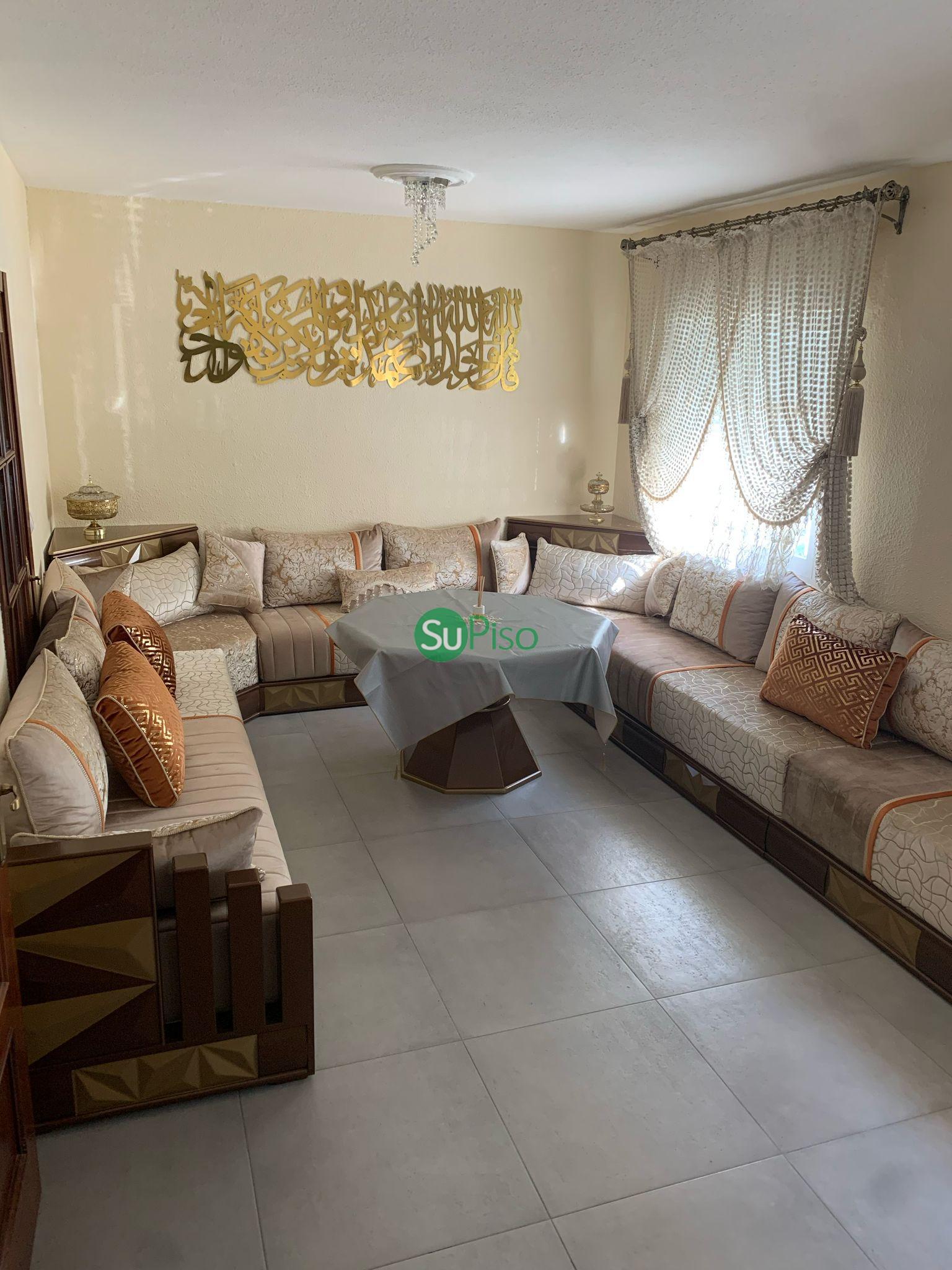For sale of flat in Yuncler