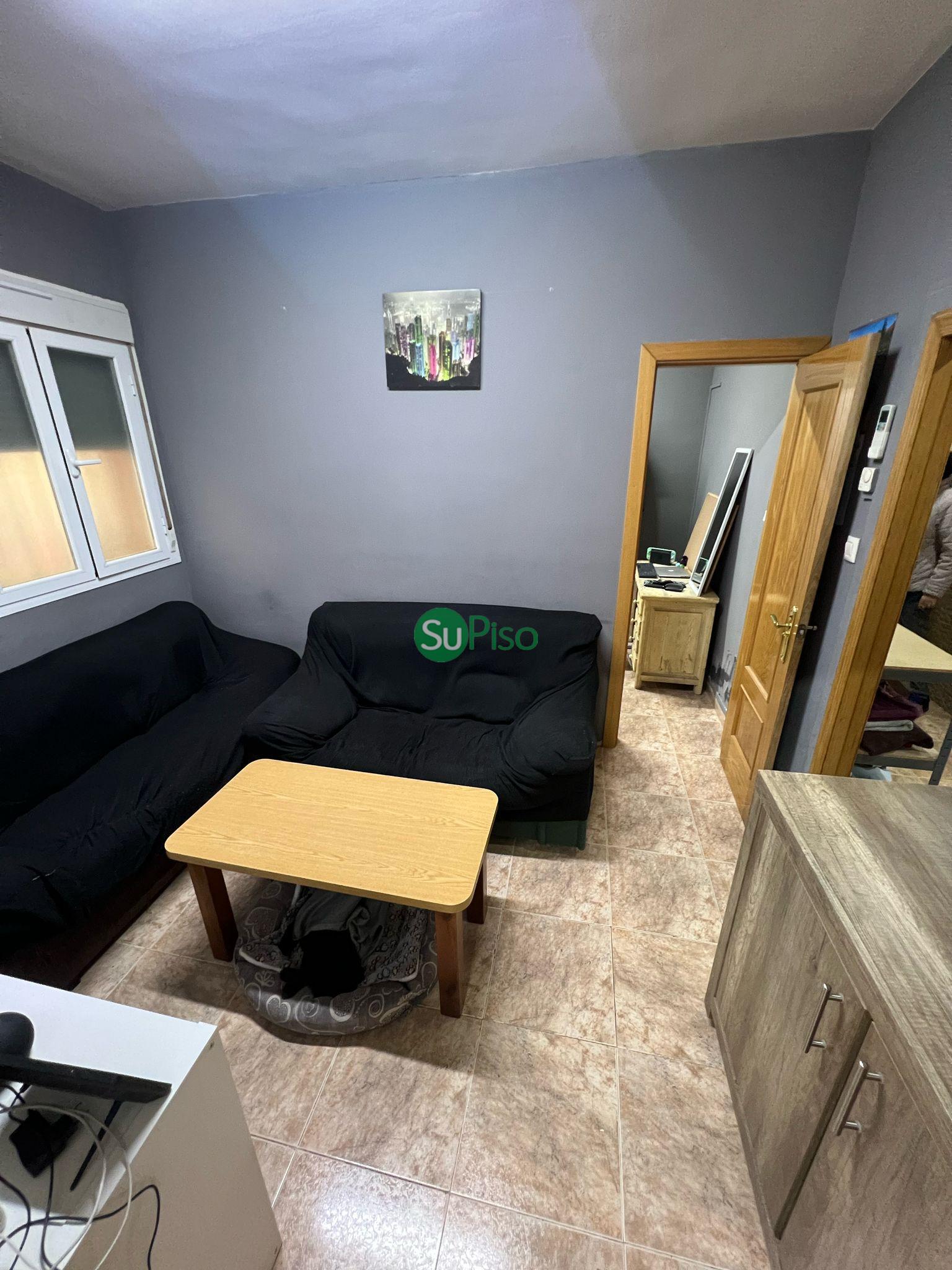 For sale of flat in Esquivias