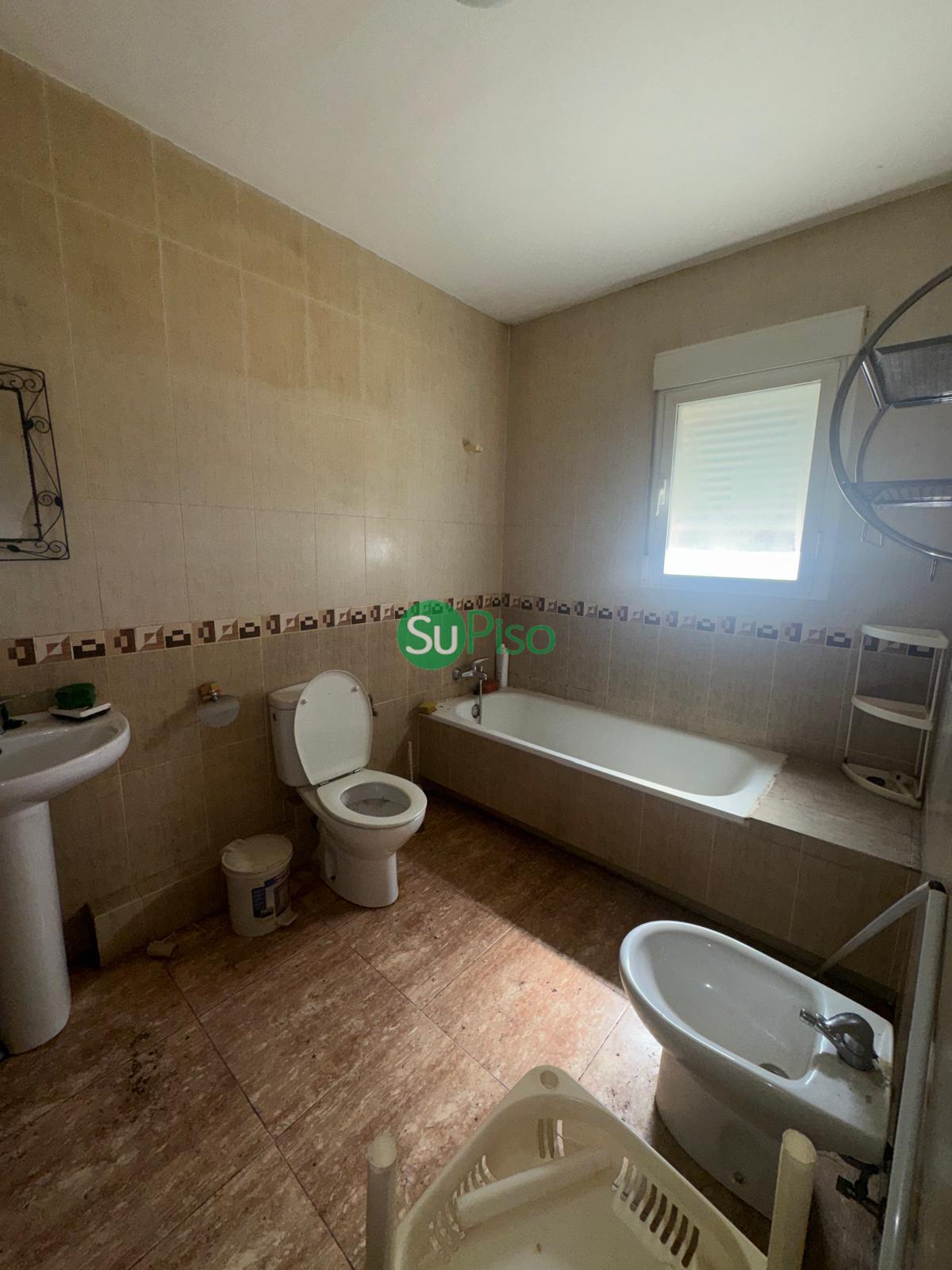 For sale of chalet in Yeles