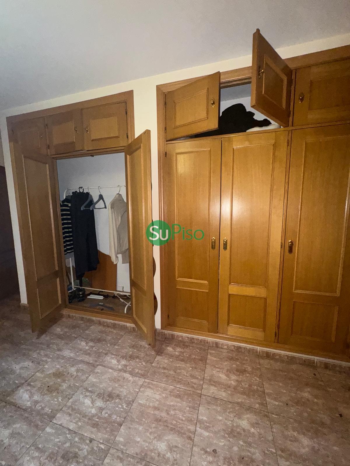 For sale of chalet in Yeles