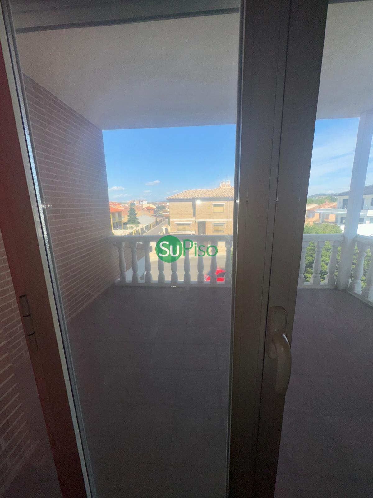 For sale of chalet in Yeles