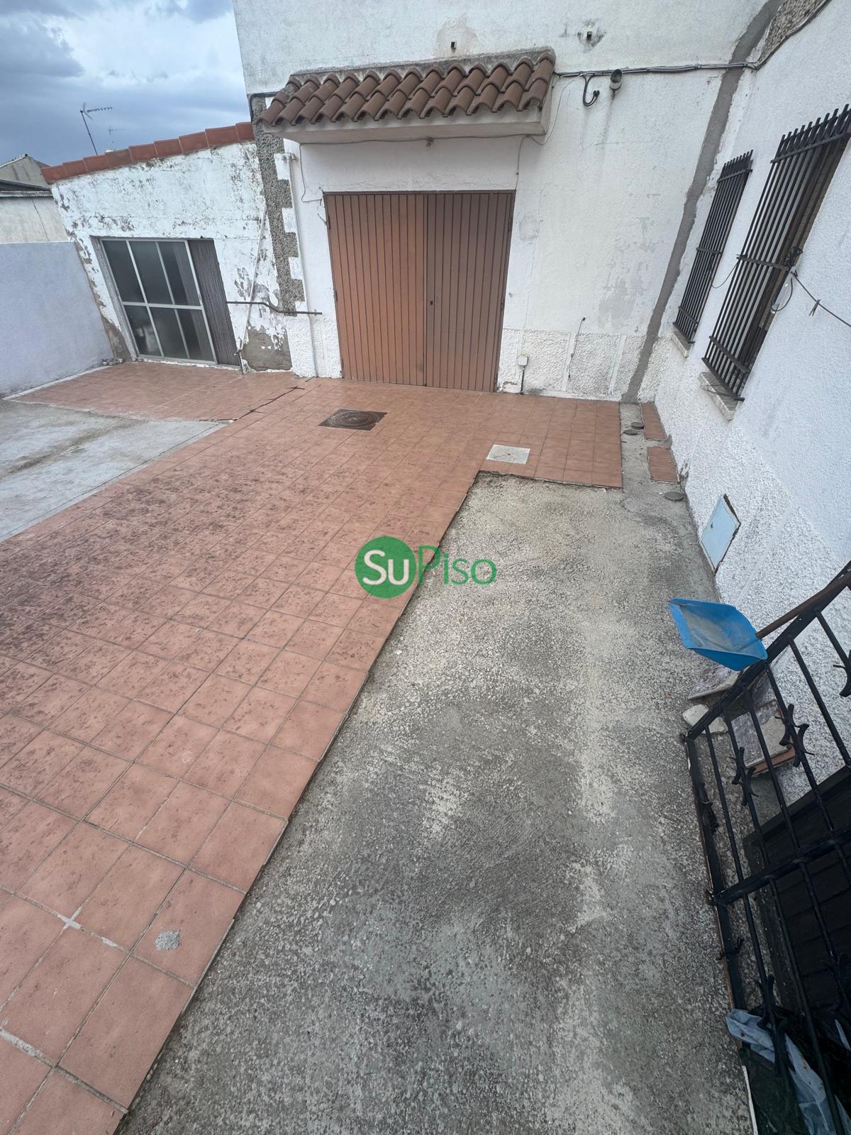 For sale of house in Esquivias
