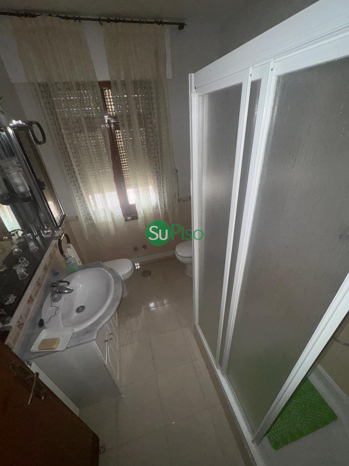 For sale of house in Esquivias
