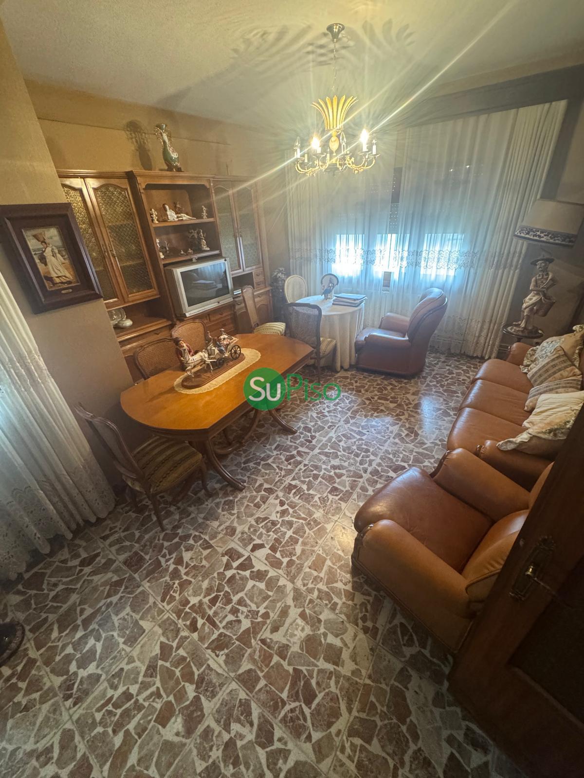 For sale of house in Esquivias