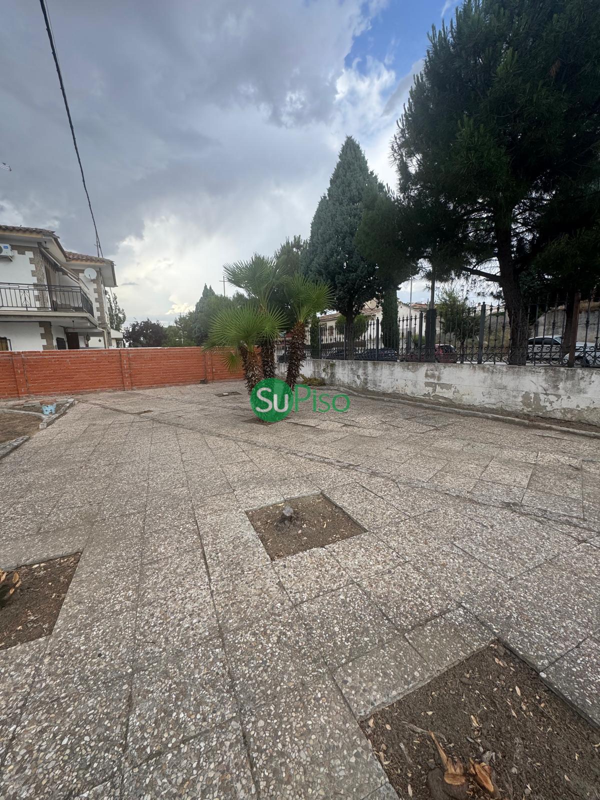 For sale of house in Esquivias