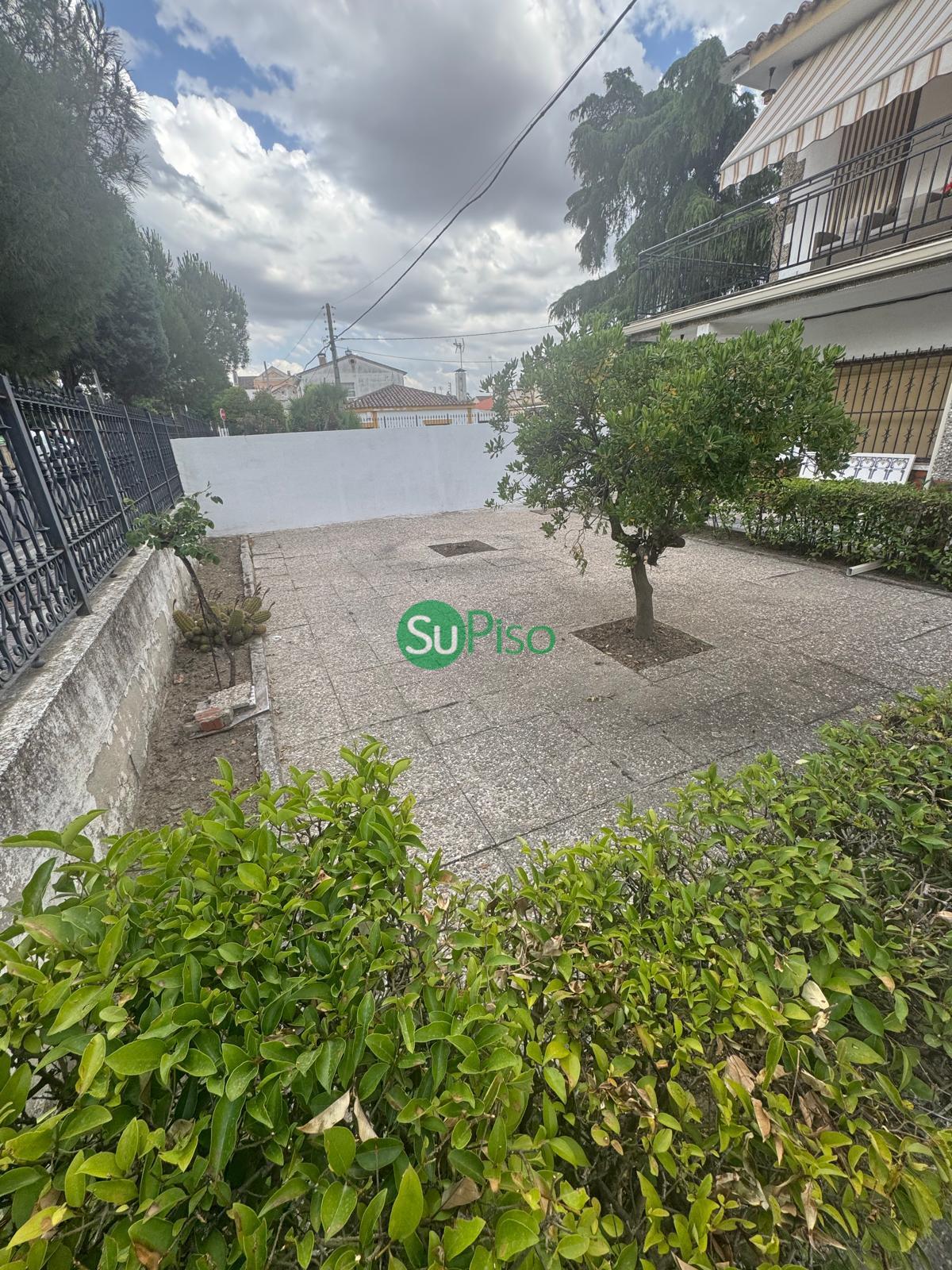 For sale of house in Esquivias