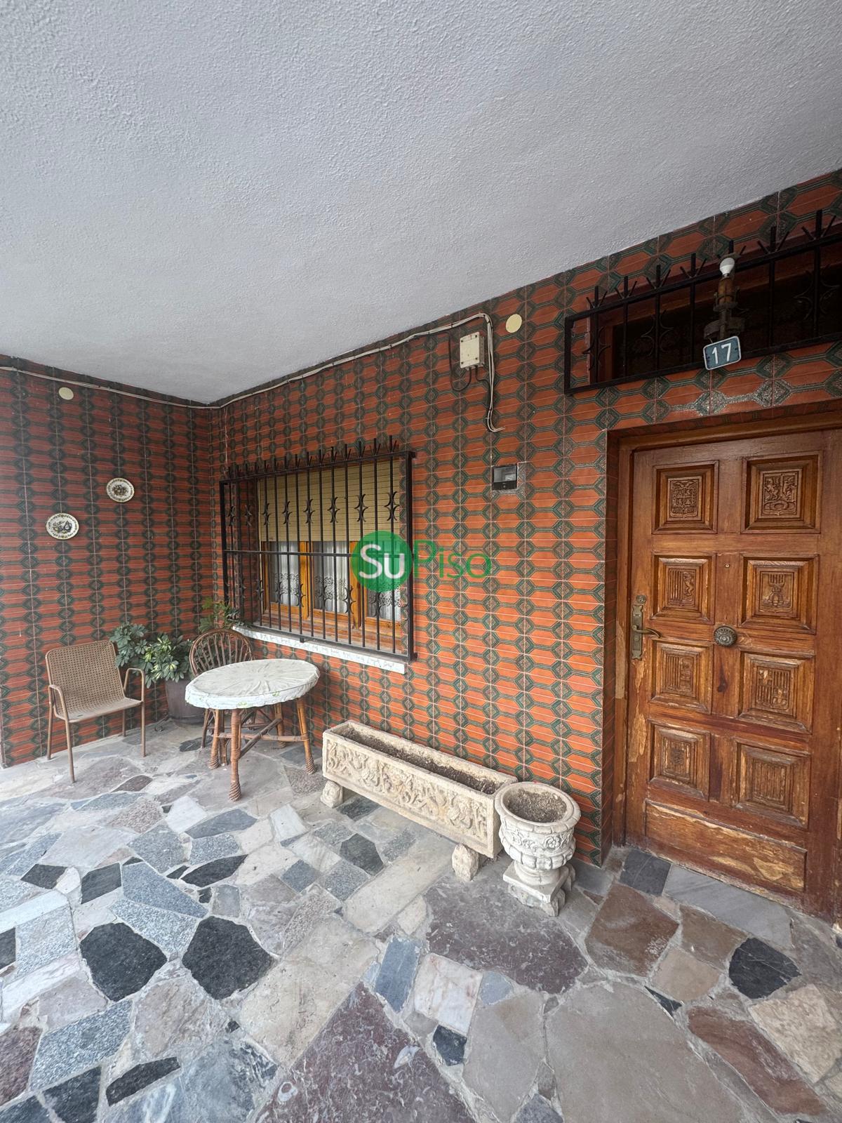 For sale of house in Esquivias