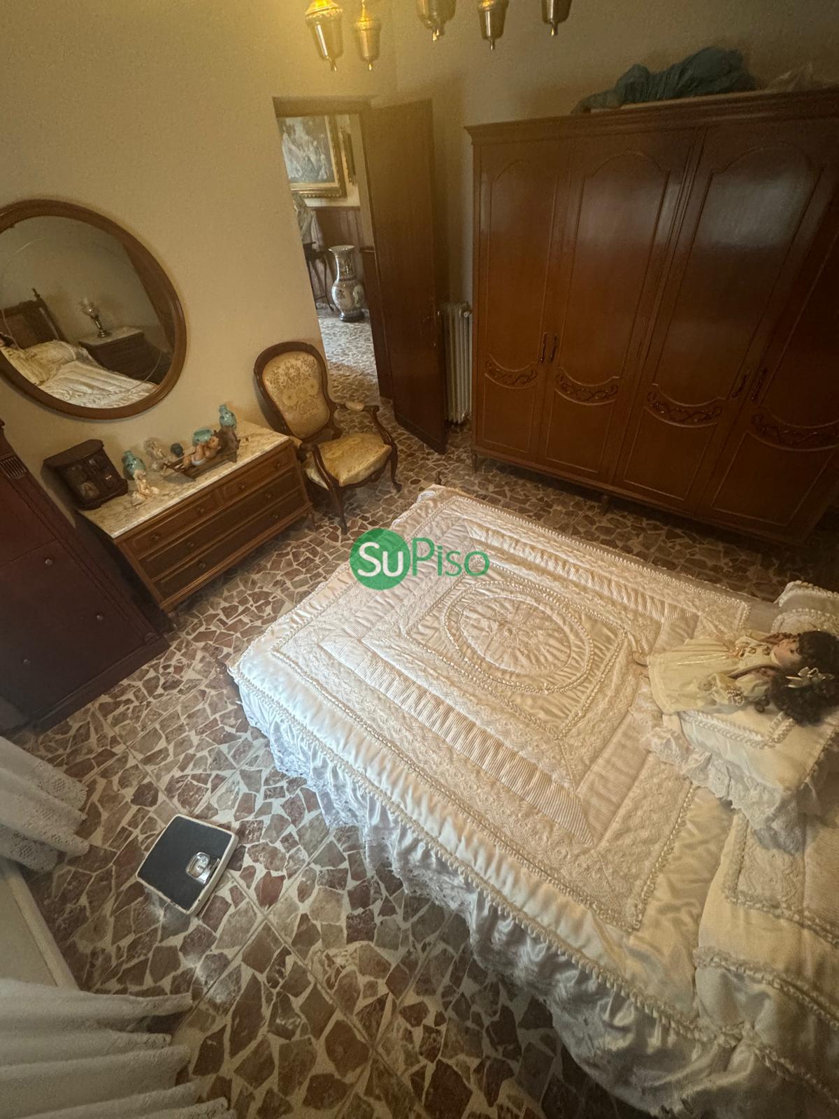For sale of house in Esquivias