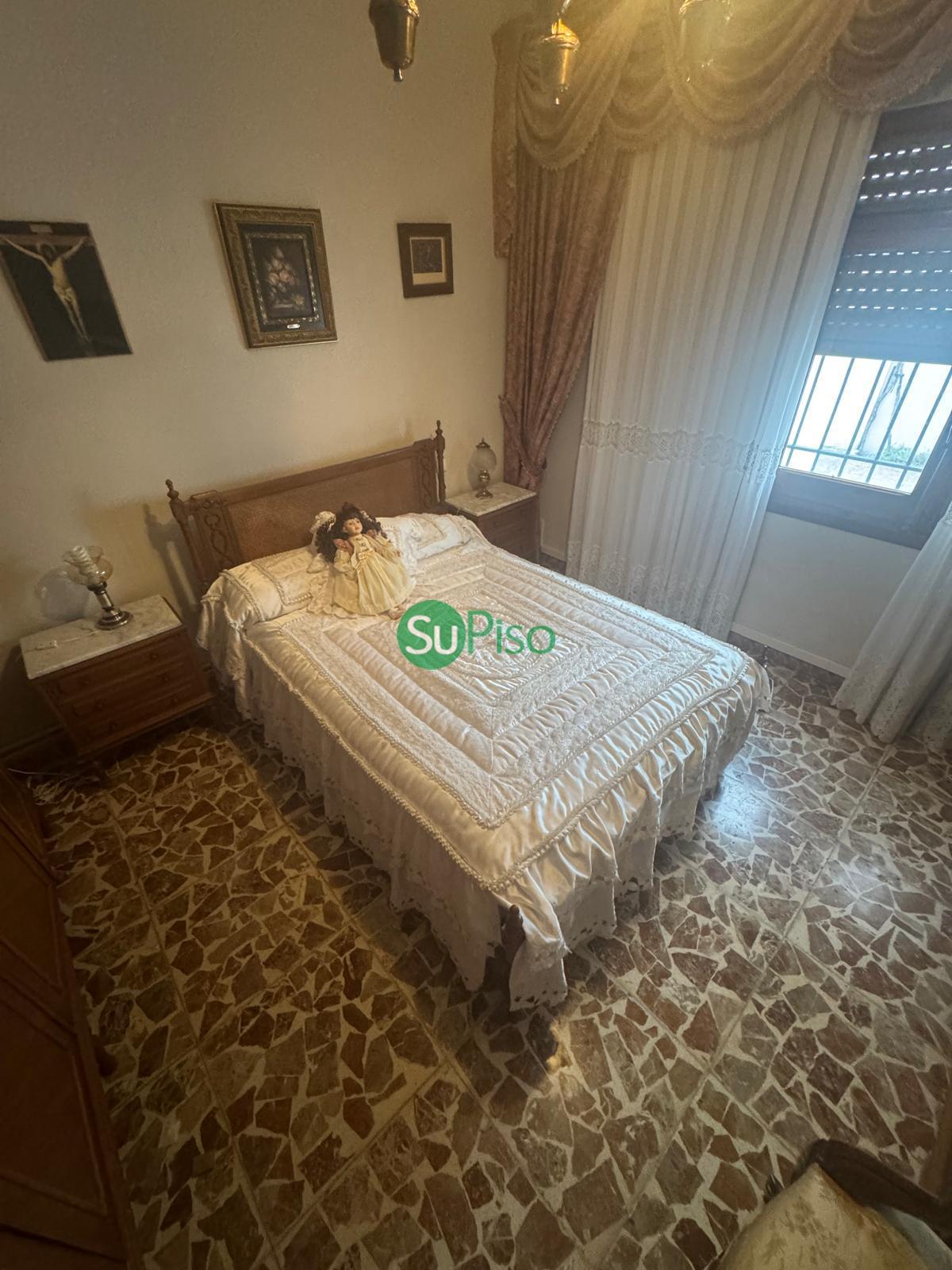 For sale of house in Esquivias