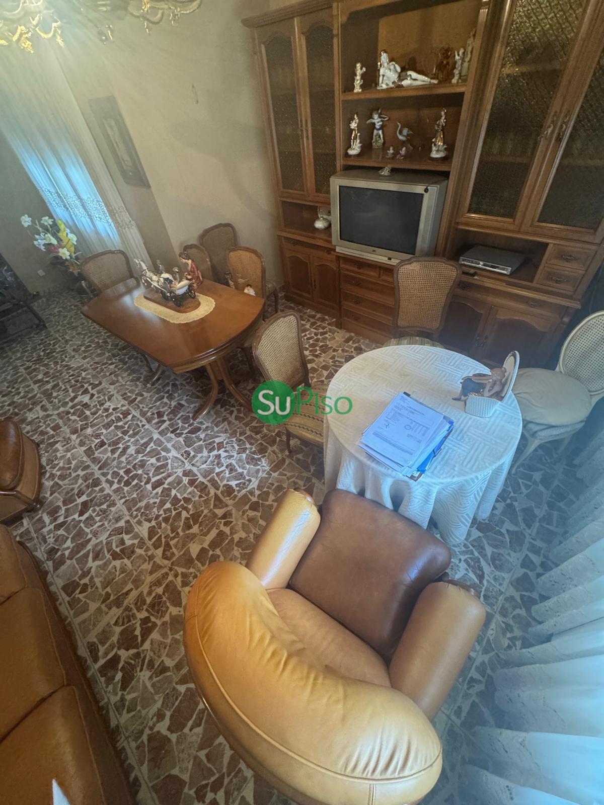 For sale of house in Esquivias