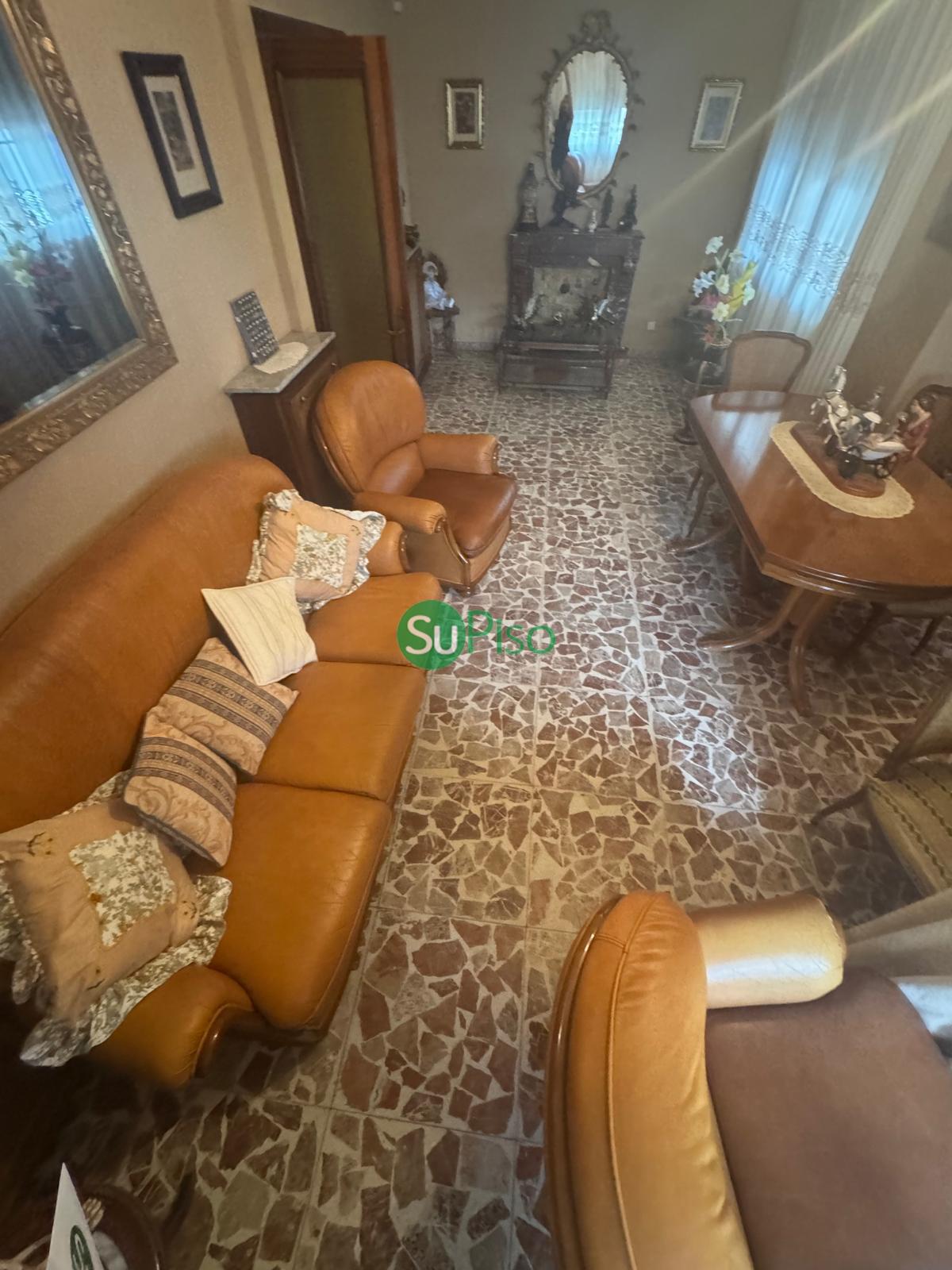 For sale of house in Esquivias