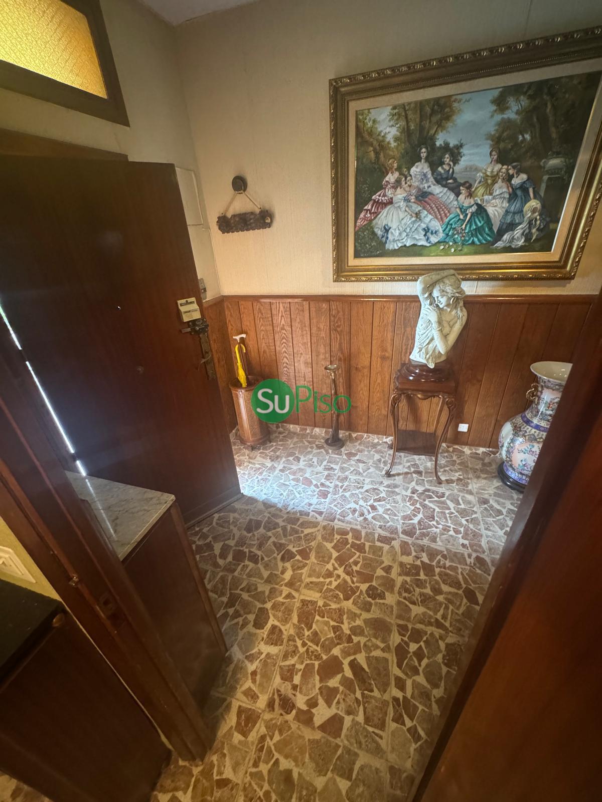 For sale of house in Esquivias