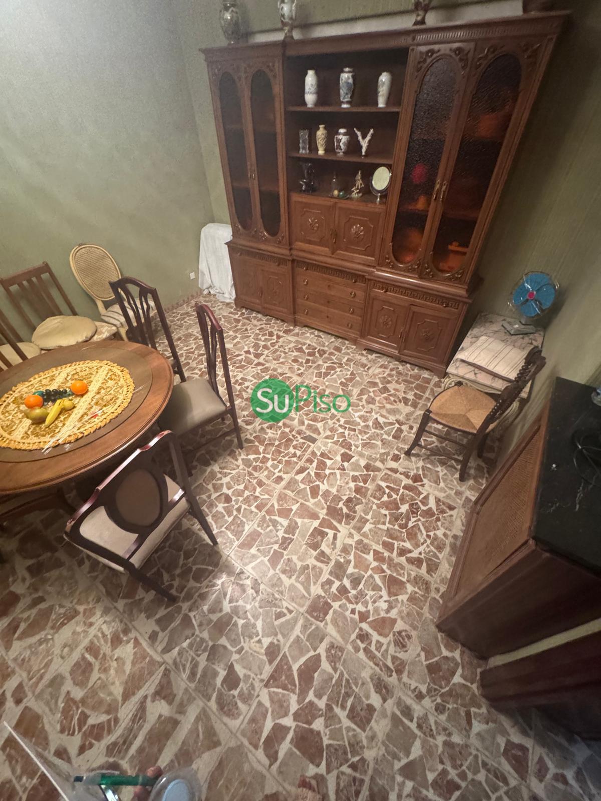 For sale of house in Esquivias
