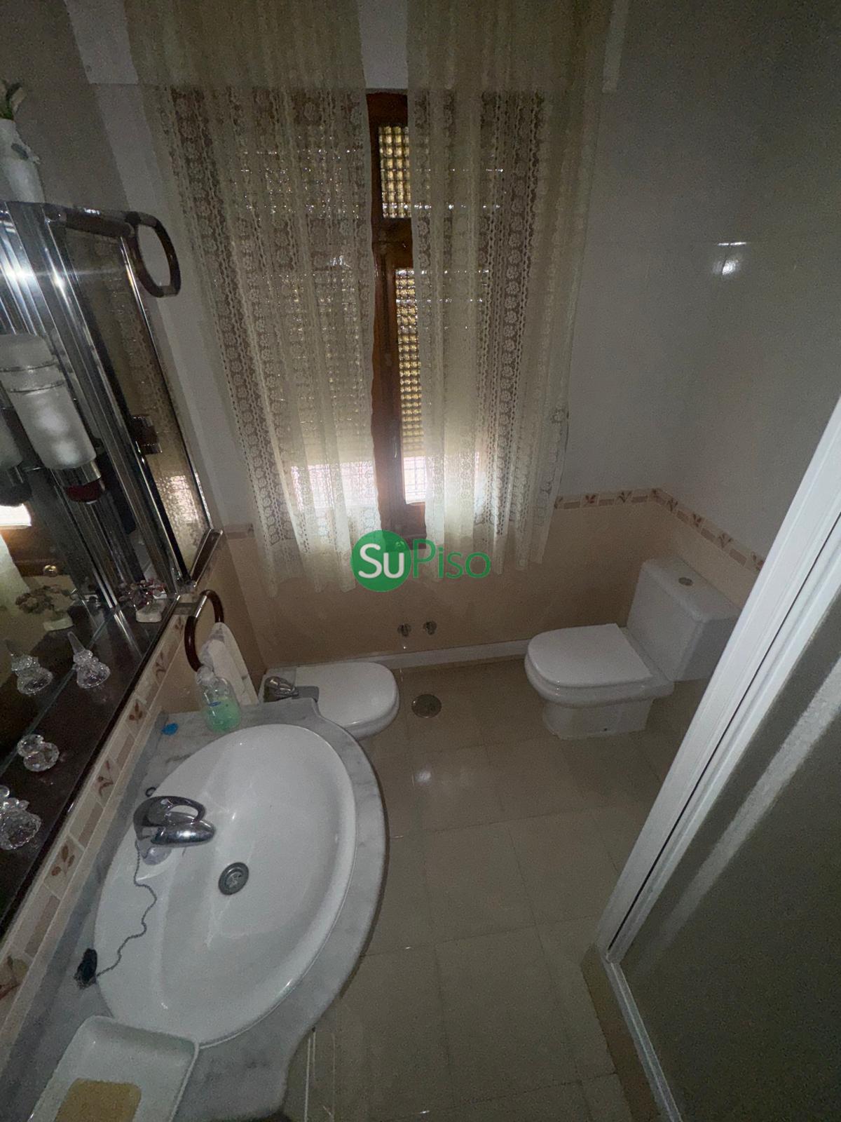 For sale of house in Esquivias