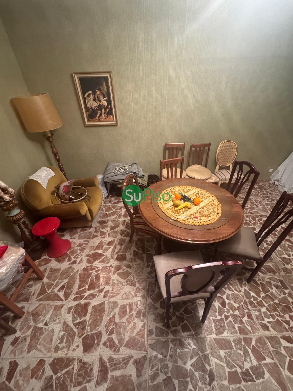 For sale of house in Esquivias